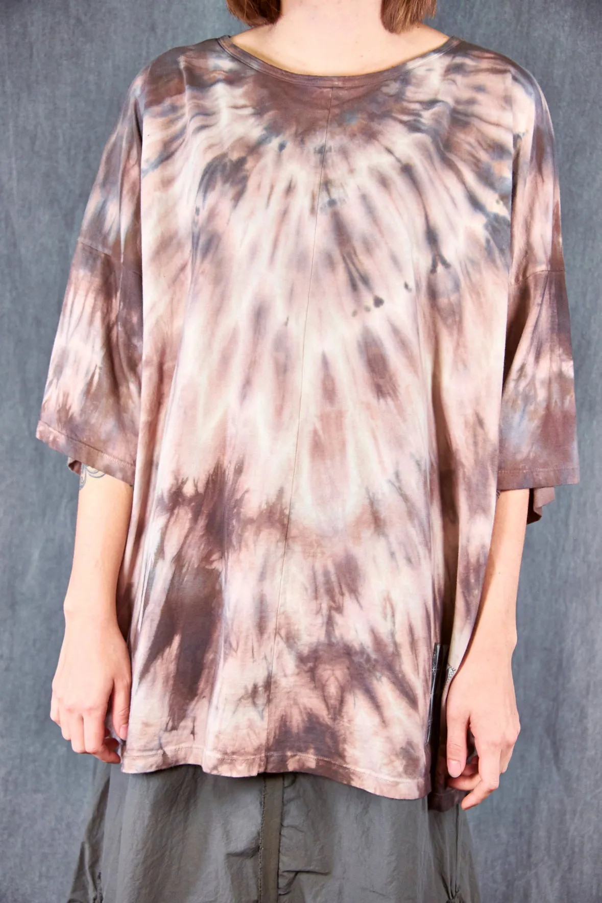 1236HD Line Tee Desert Land and Coffee 30.5"