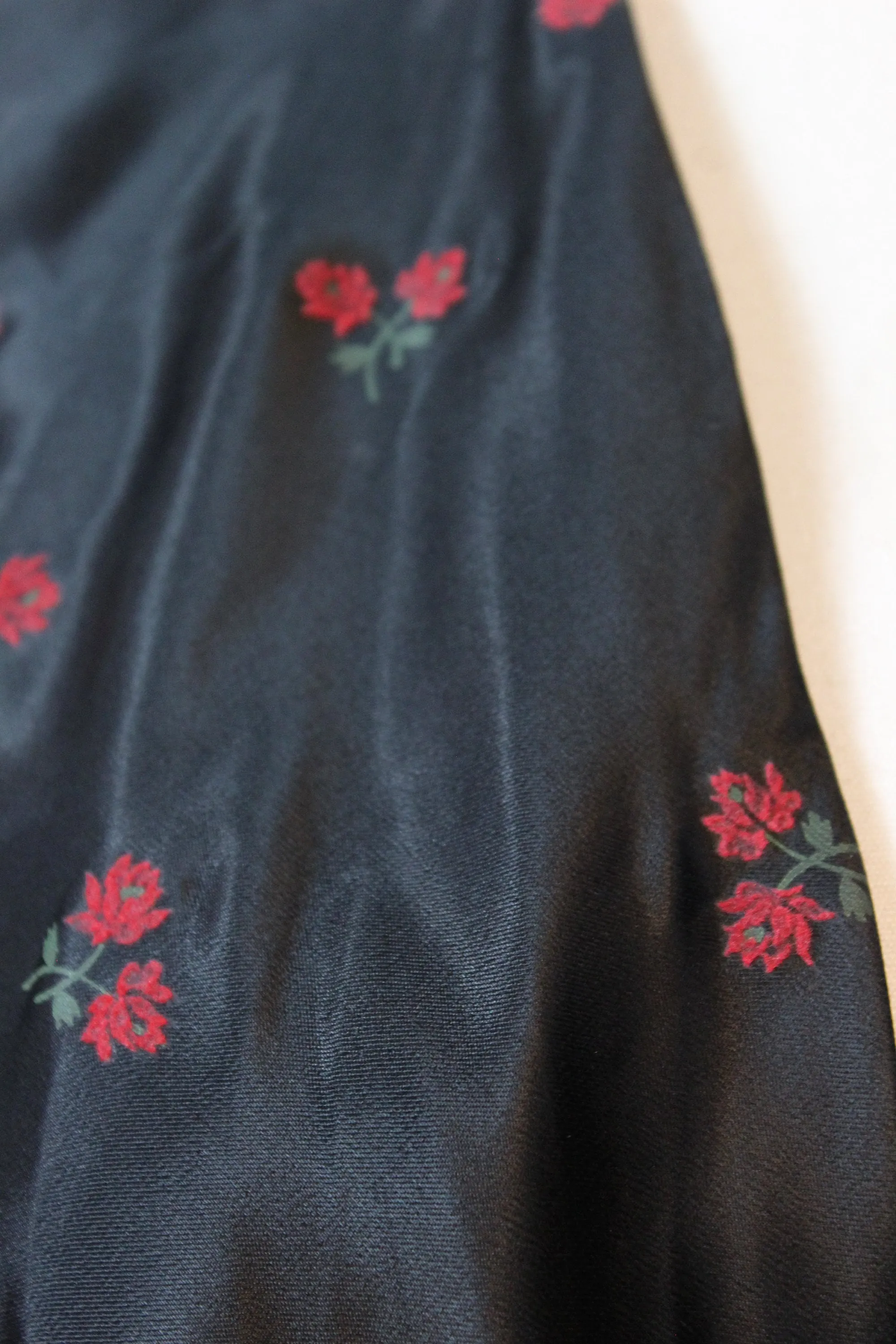 1950s REVERSIBLE fringe velvet embroidered scarf WRAP | new fall winter