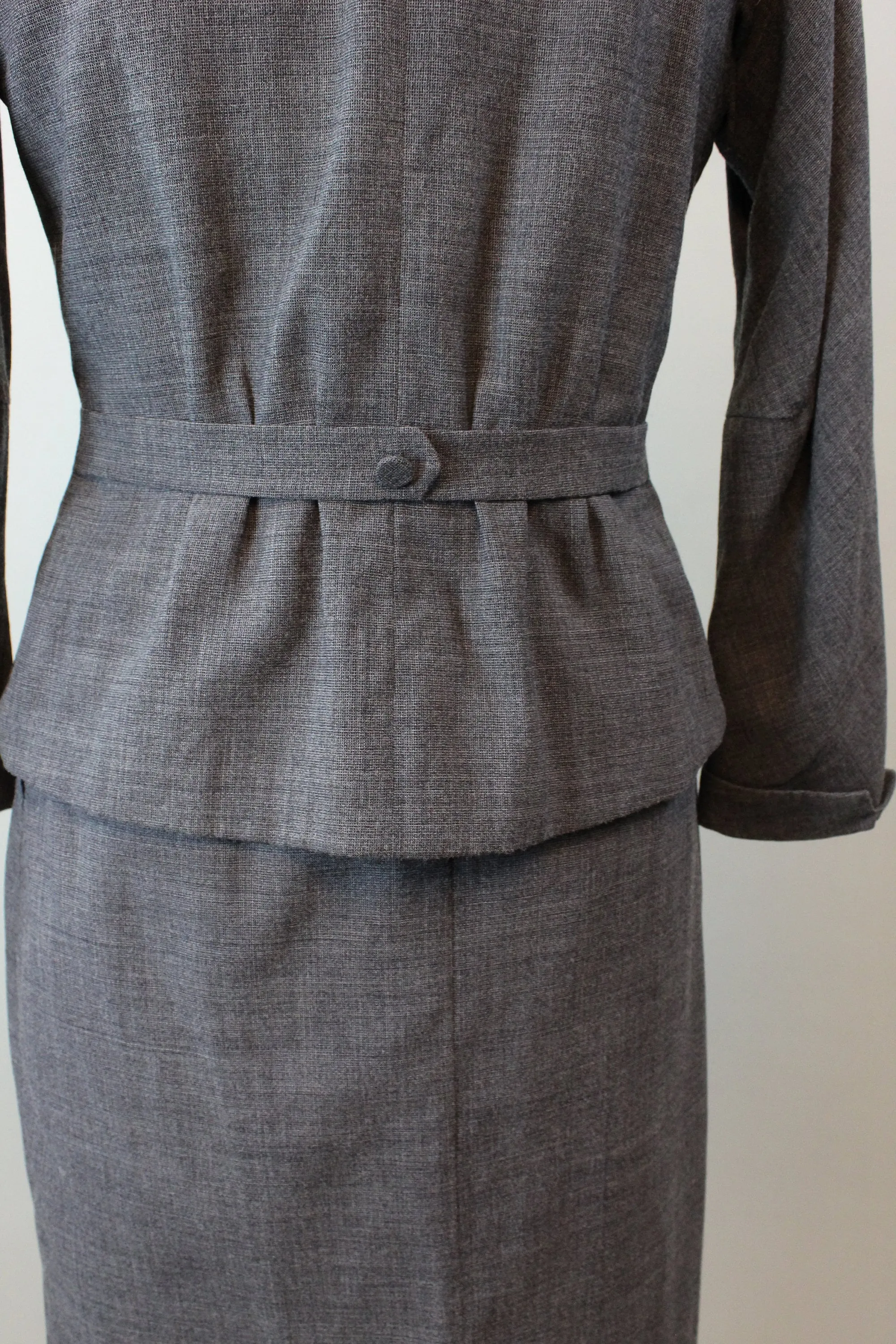1950s SPECTATOR fitted light wool SUIT xs | new fall winter