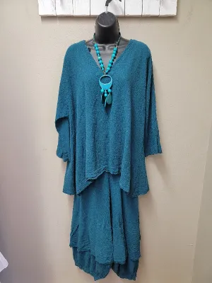 2 Color Ways - Come "Tango" with These Beautiful 3/4 Length Sleeved Tops