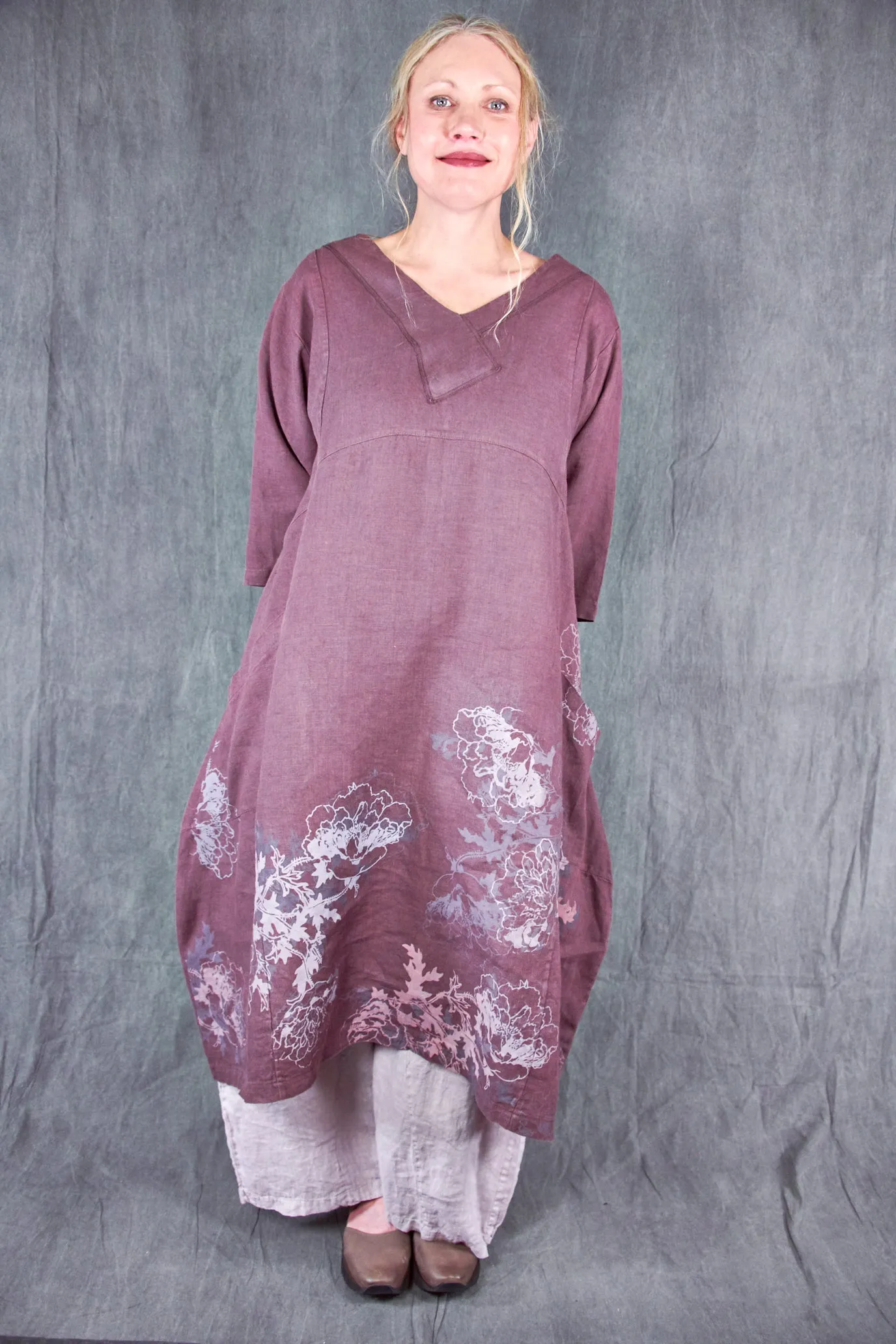 2133 Crossover Linen Tunic Incense-Meadow Flower