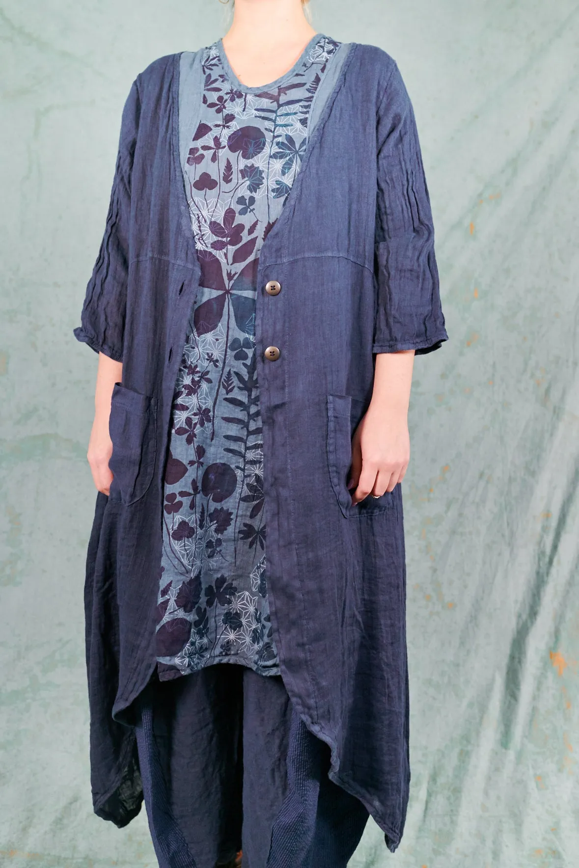 2193 Sun Drawing Tunic-Century Blue-P