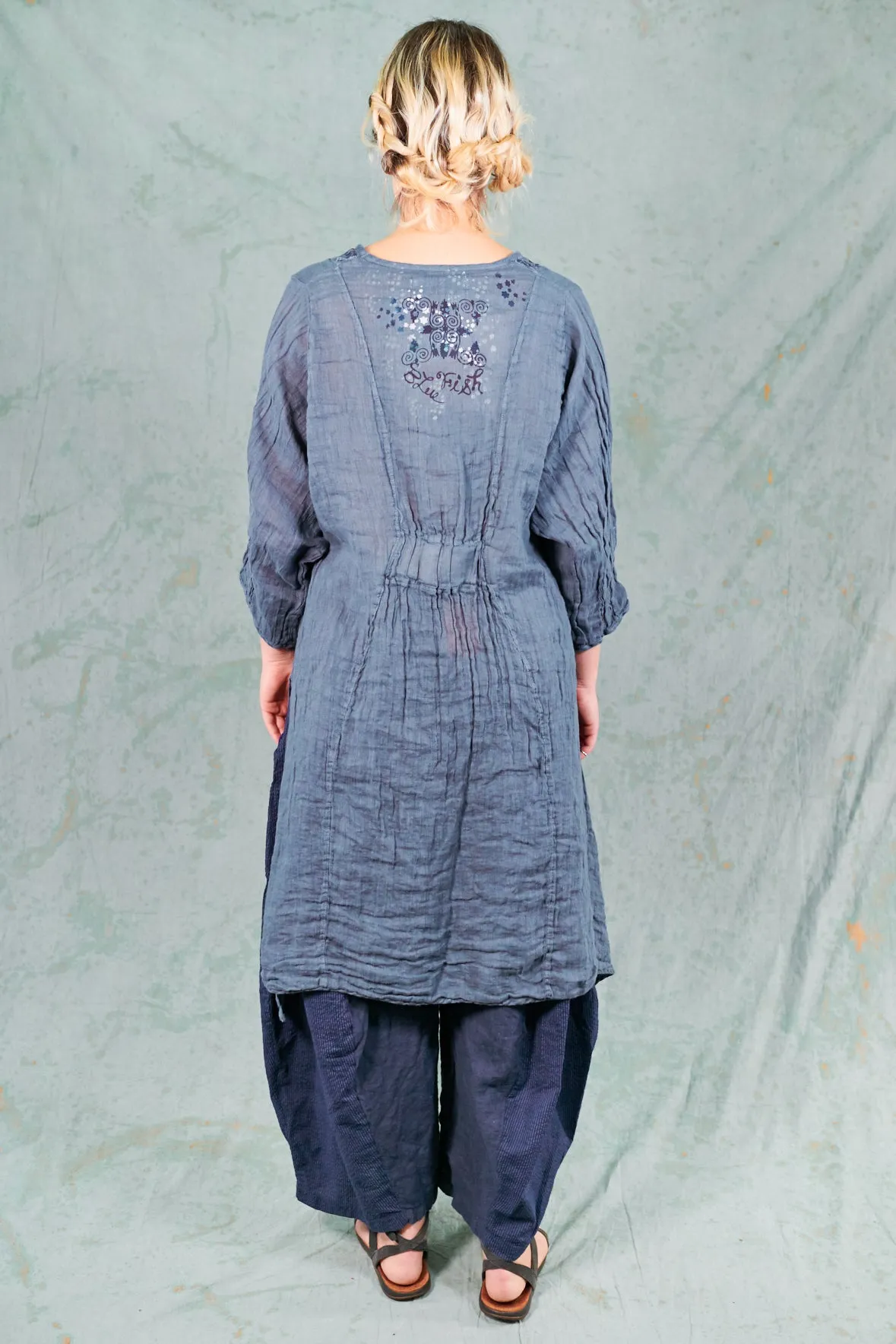 2193 Sun Drawing Tunic-Century Blue-P