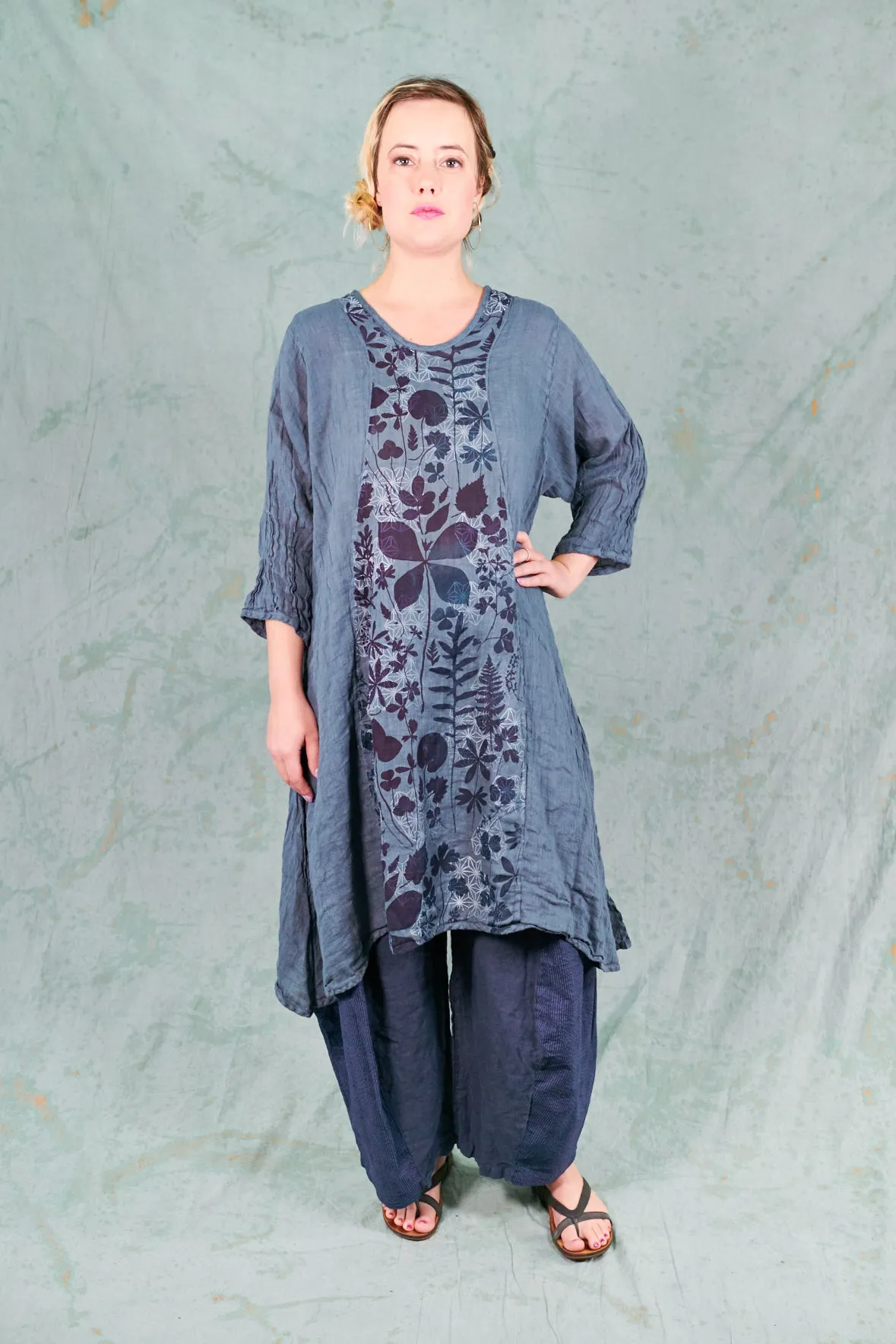 2193 Sun Drawing Tunic-Century Blue-P