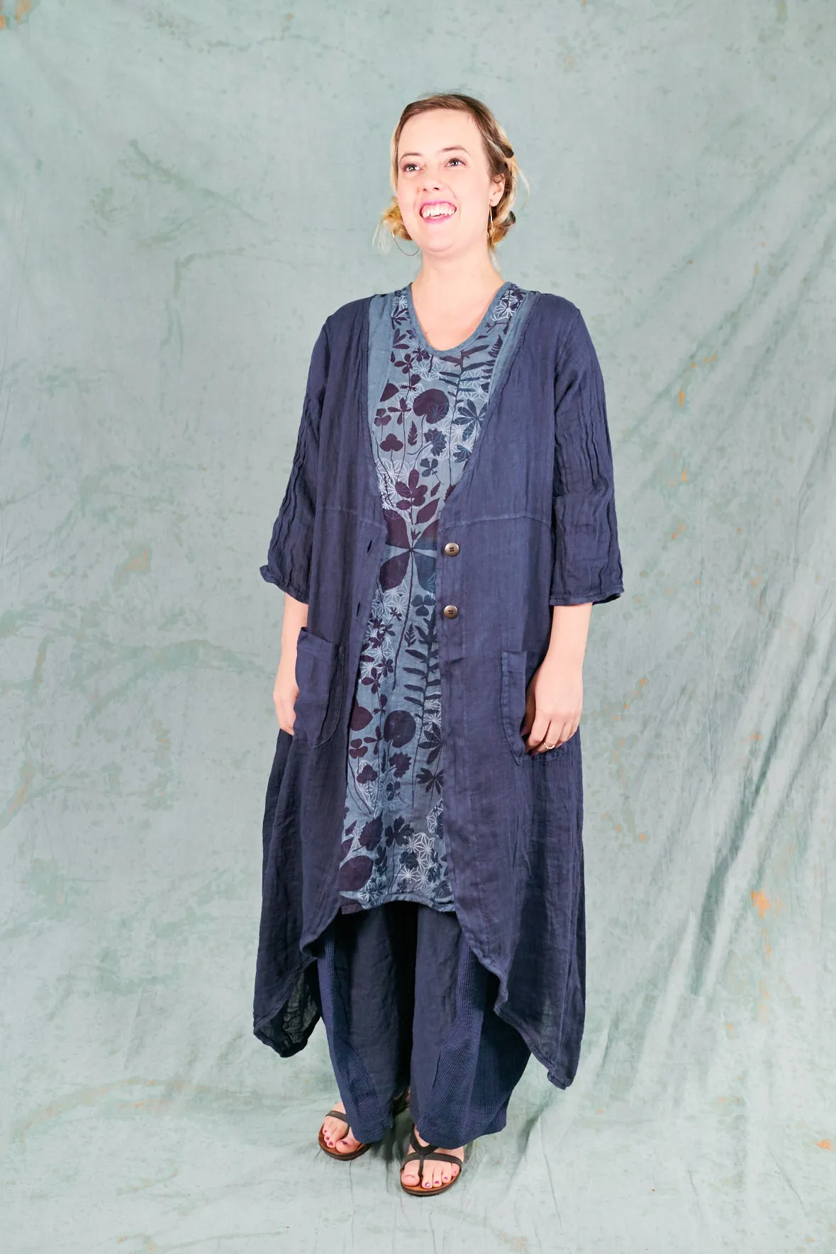 2193 Sun Drawing Tunic-Century Blue-P