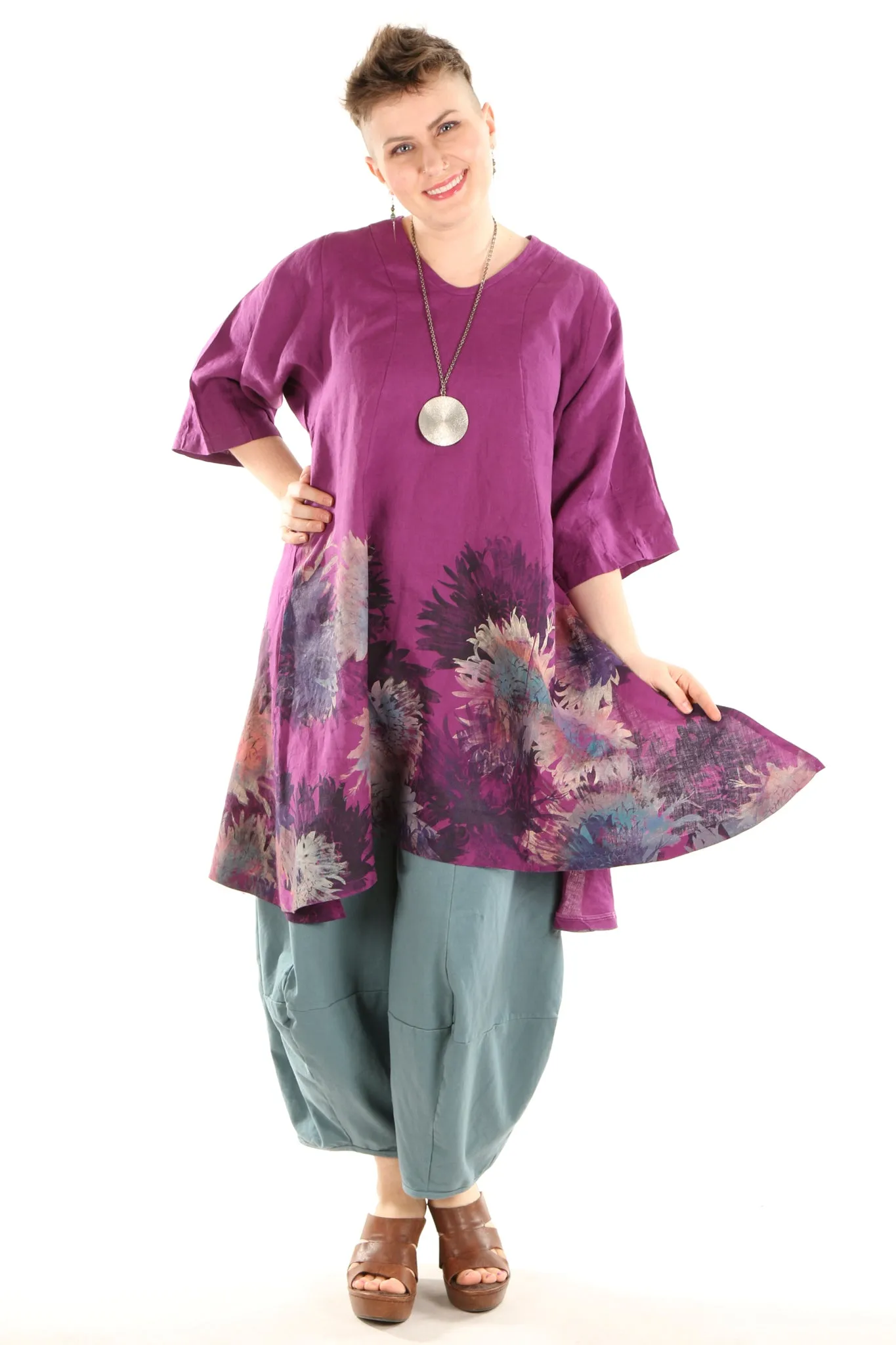 2193 Venetian Linen Magenta Wildflower Burst