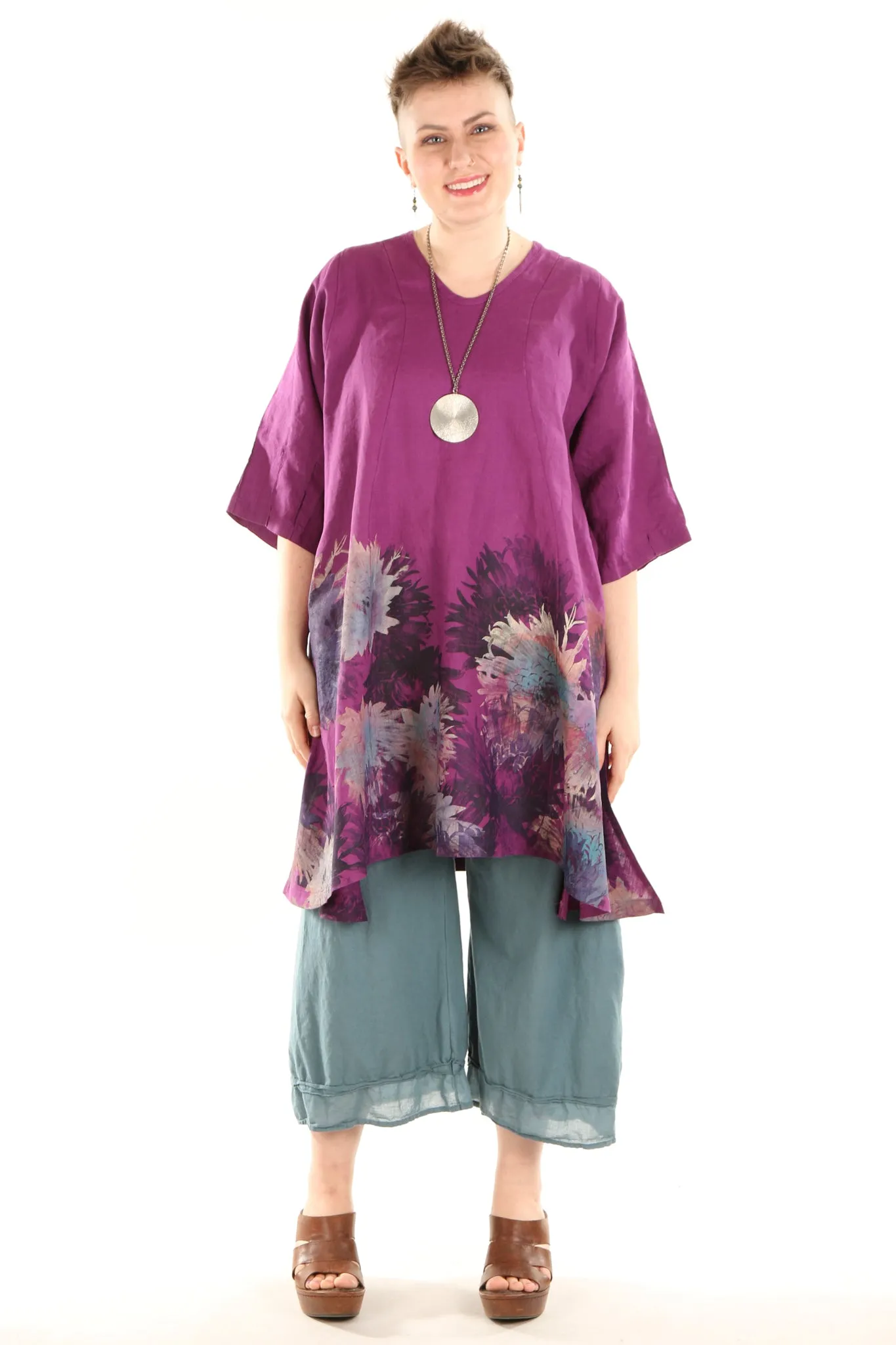 2193 Venetian Linen Magenta Wildflower Burst