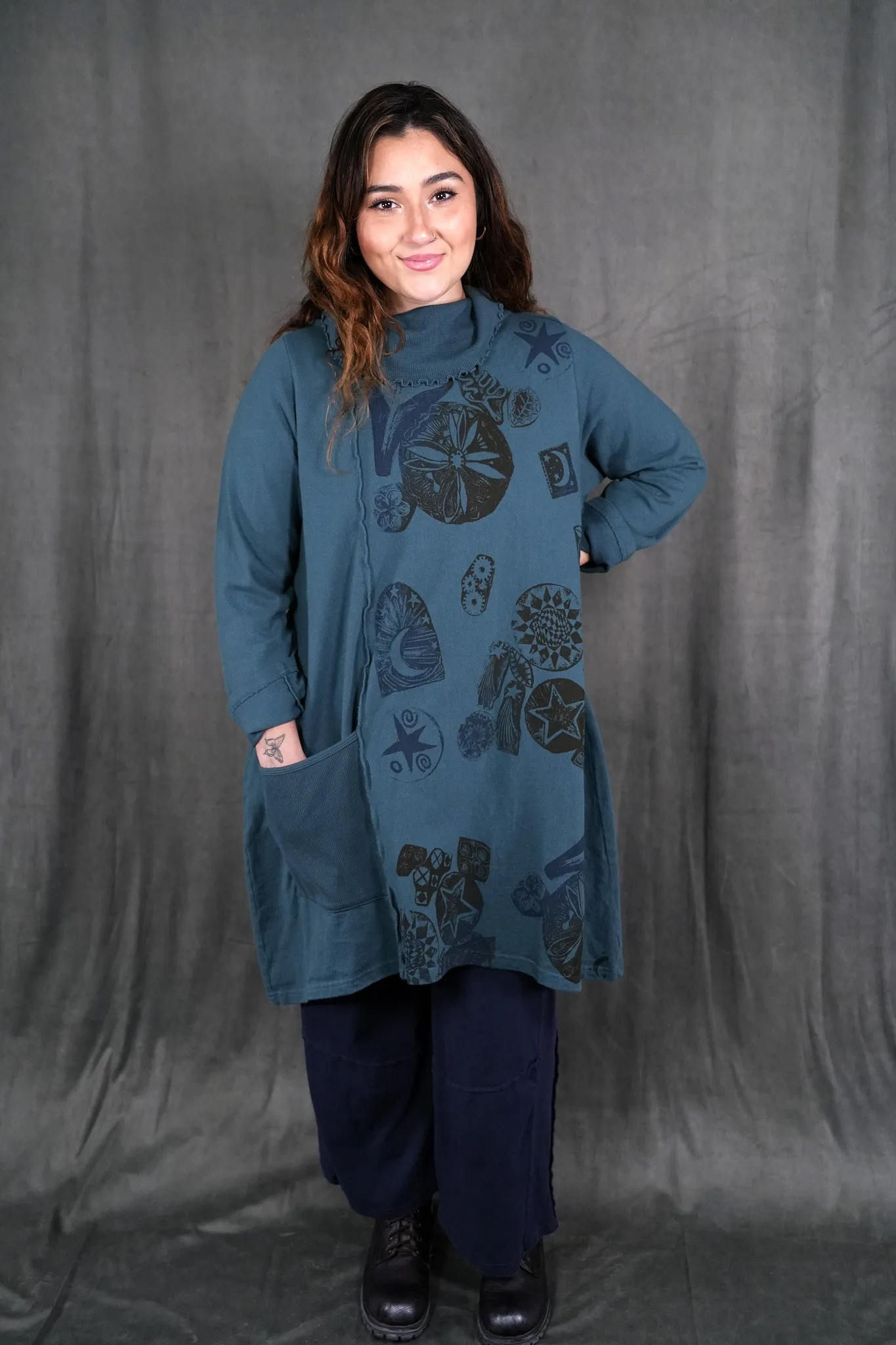 2362 Heavy Eco Cotton Pocket Tunic Hypnea-P