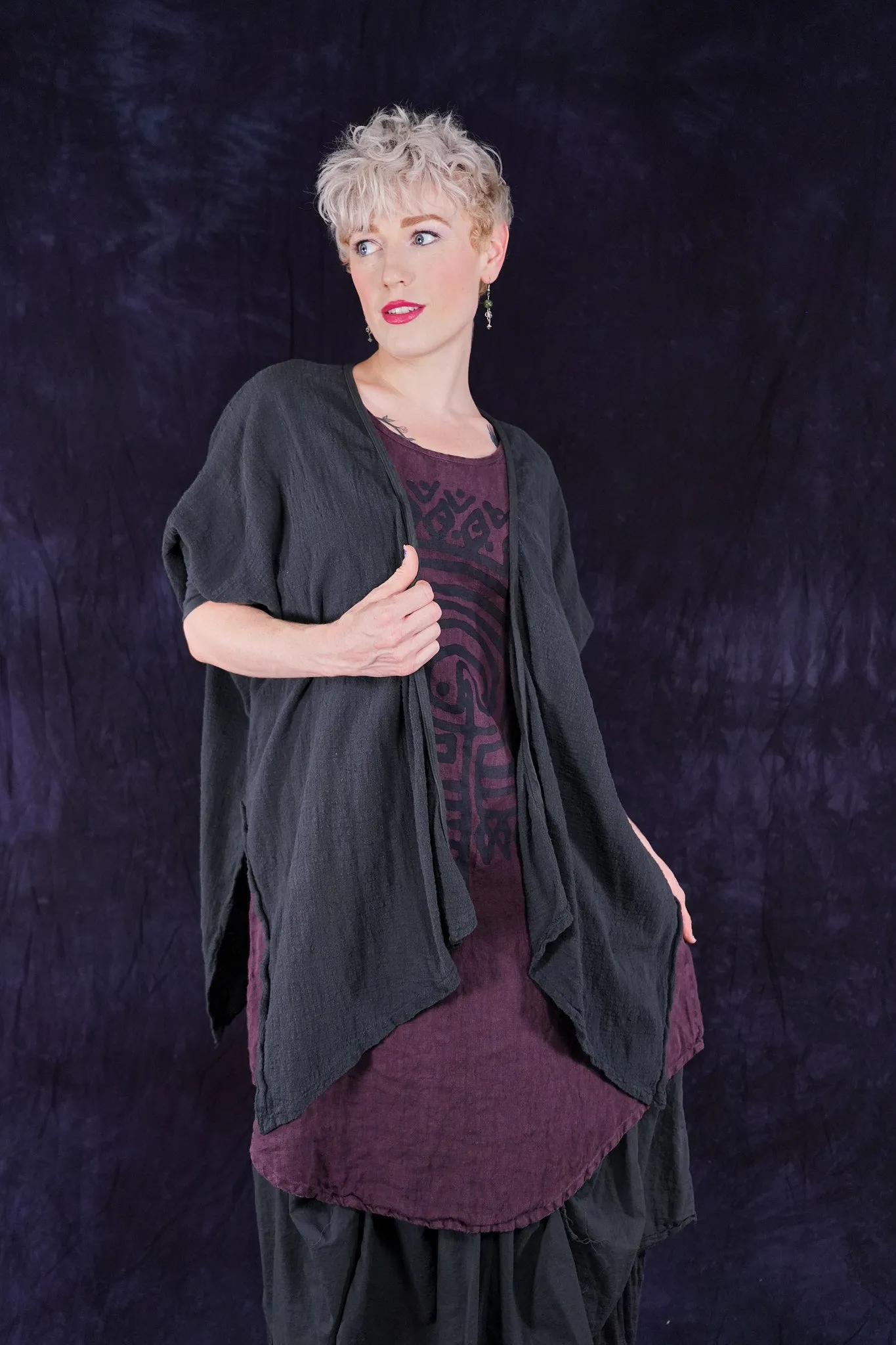6220 Linen Scoop Hem Midlayer Fig-P
