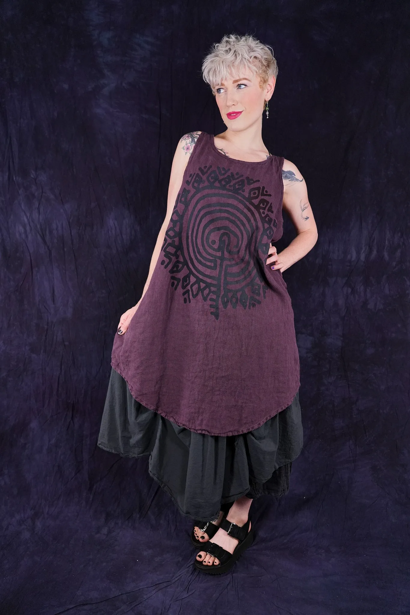 6220 Linen Scoop Hem Midlayer Fig-P