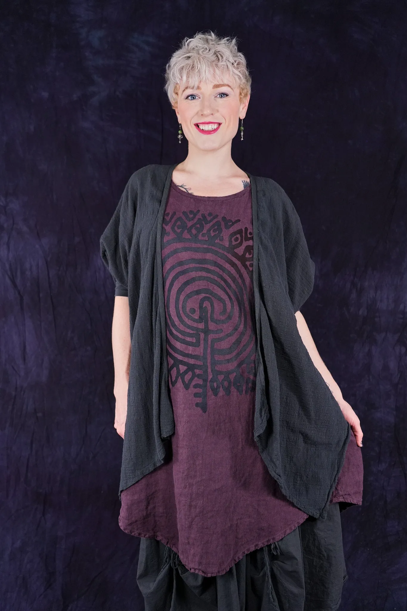 6220 Linen Scoop Hem Midlayer Fig-P