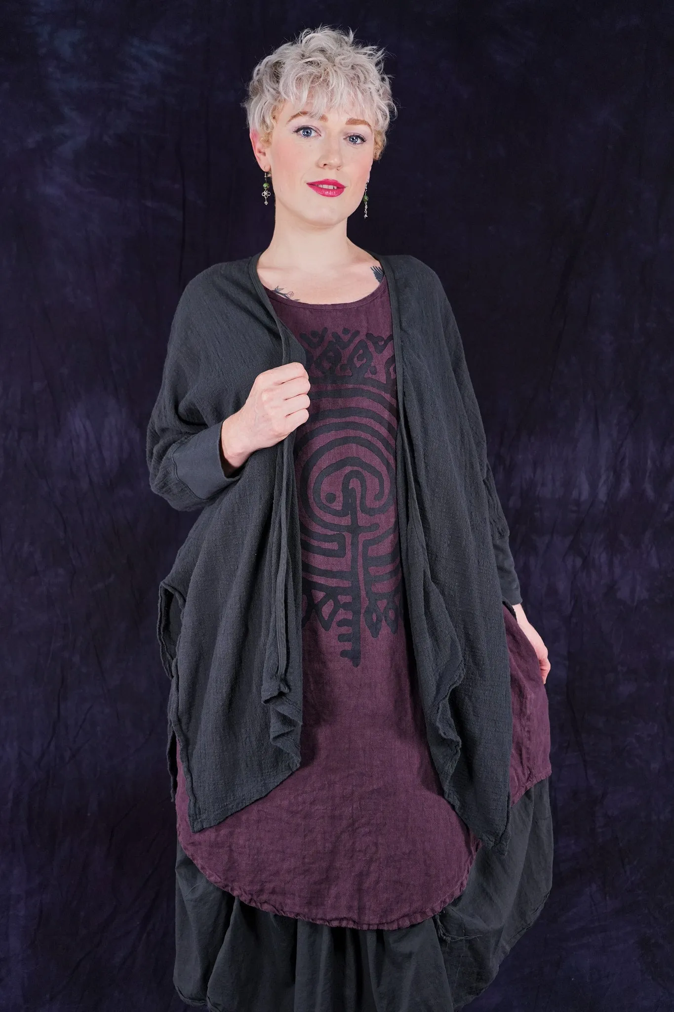 6220 Linen Scoop Hem Midlayer Fig-P