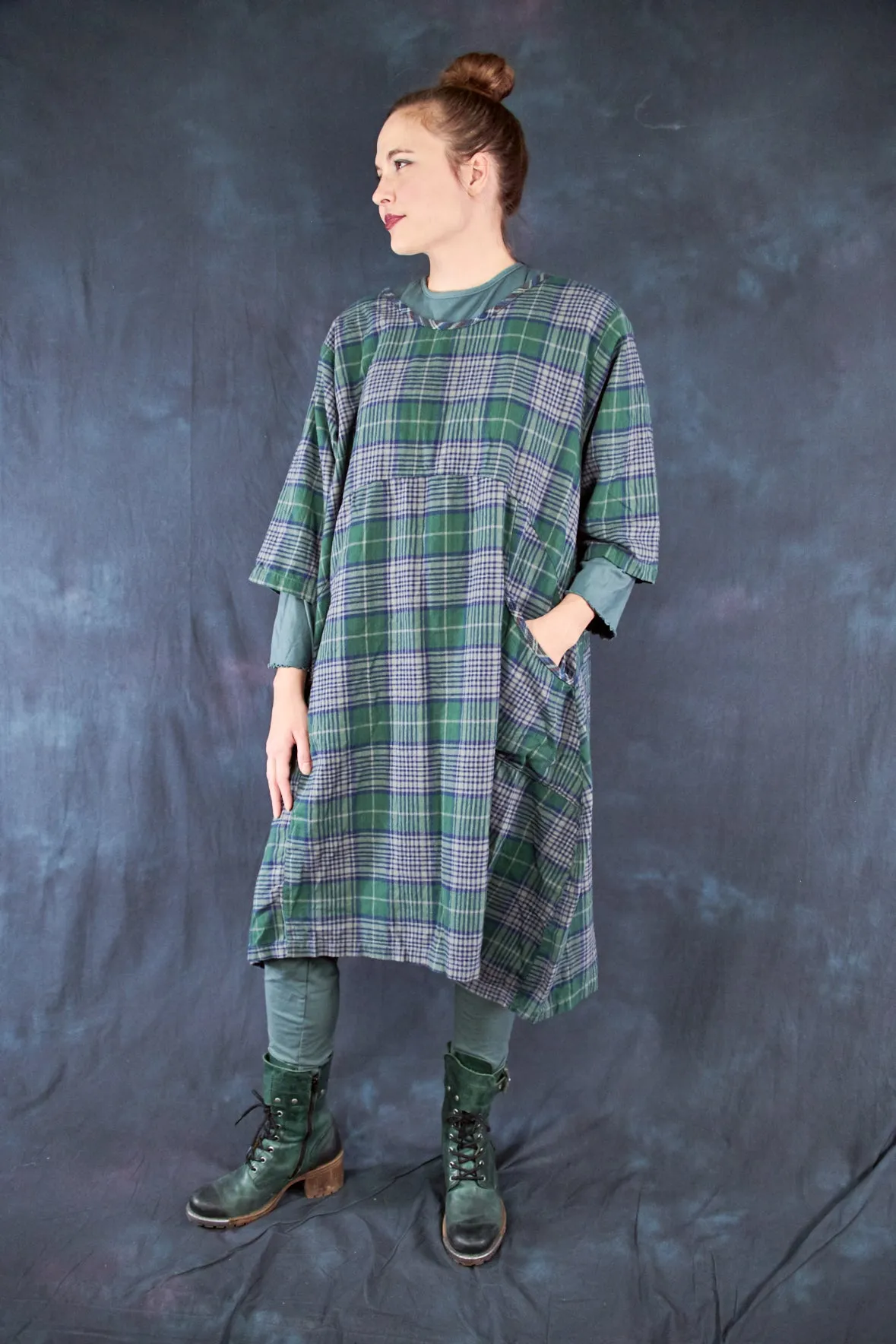 7114 Cabin Dress Garden Plaid