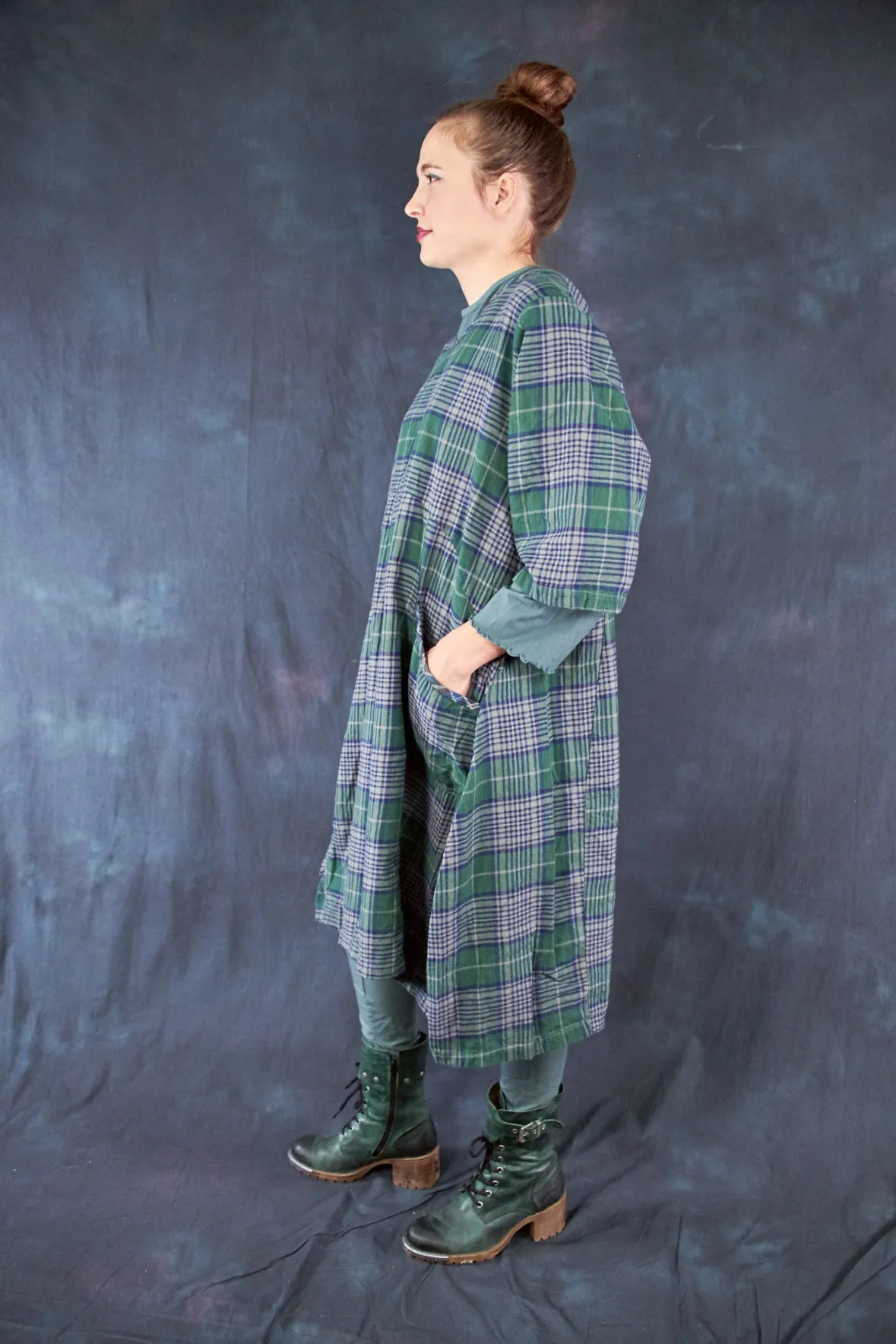 7114 Cabin Dress Garden Plaid