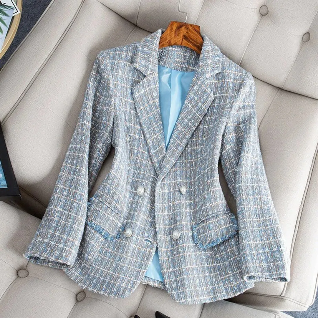 Avencea - Tailored and Fitted Blazer for Women with Elegant Fit