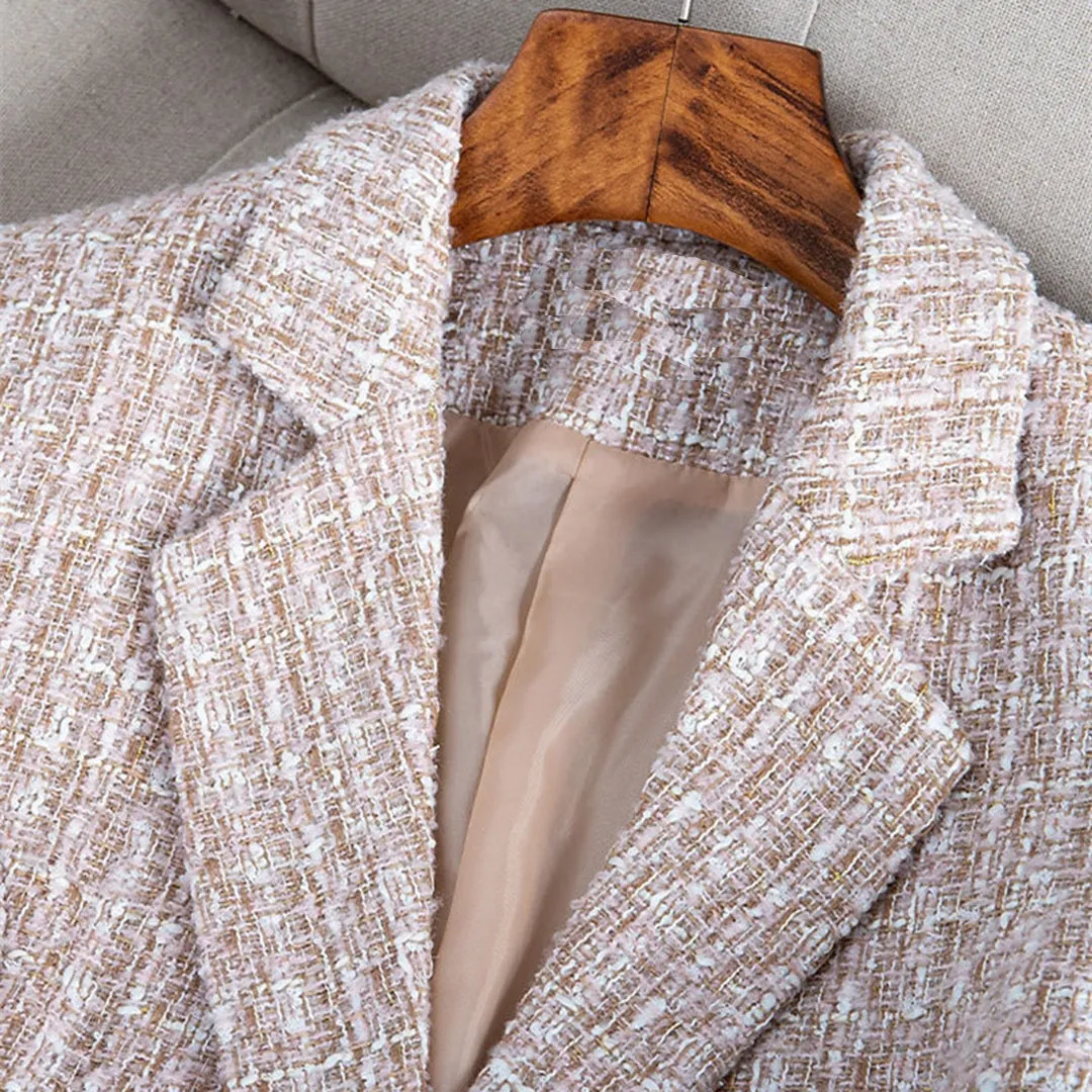Avencea - Tailored and Fitted Blazer for Women with Elegant Fit