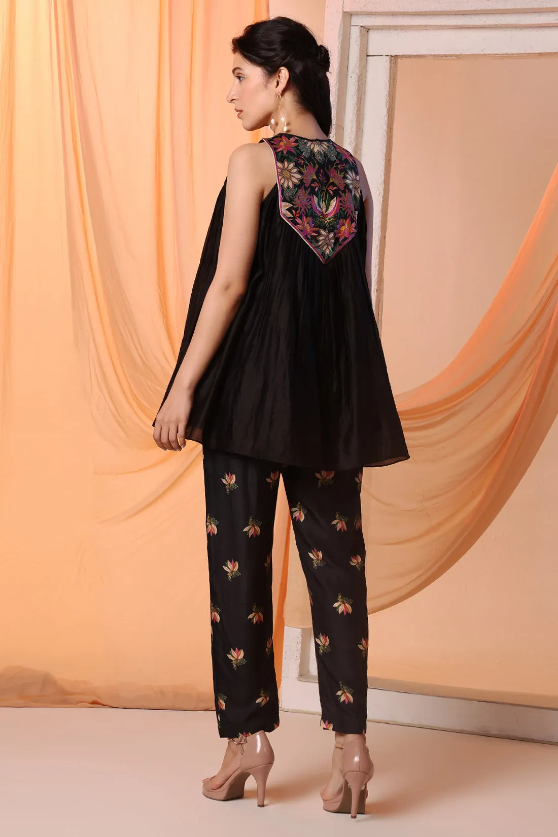 Black aarani gathered top and pants