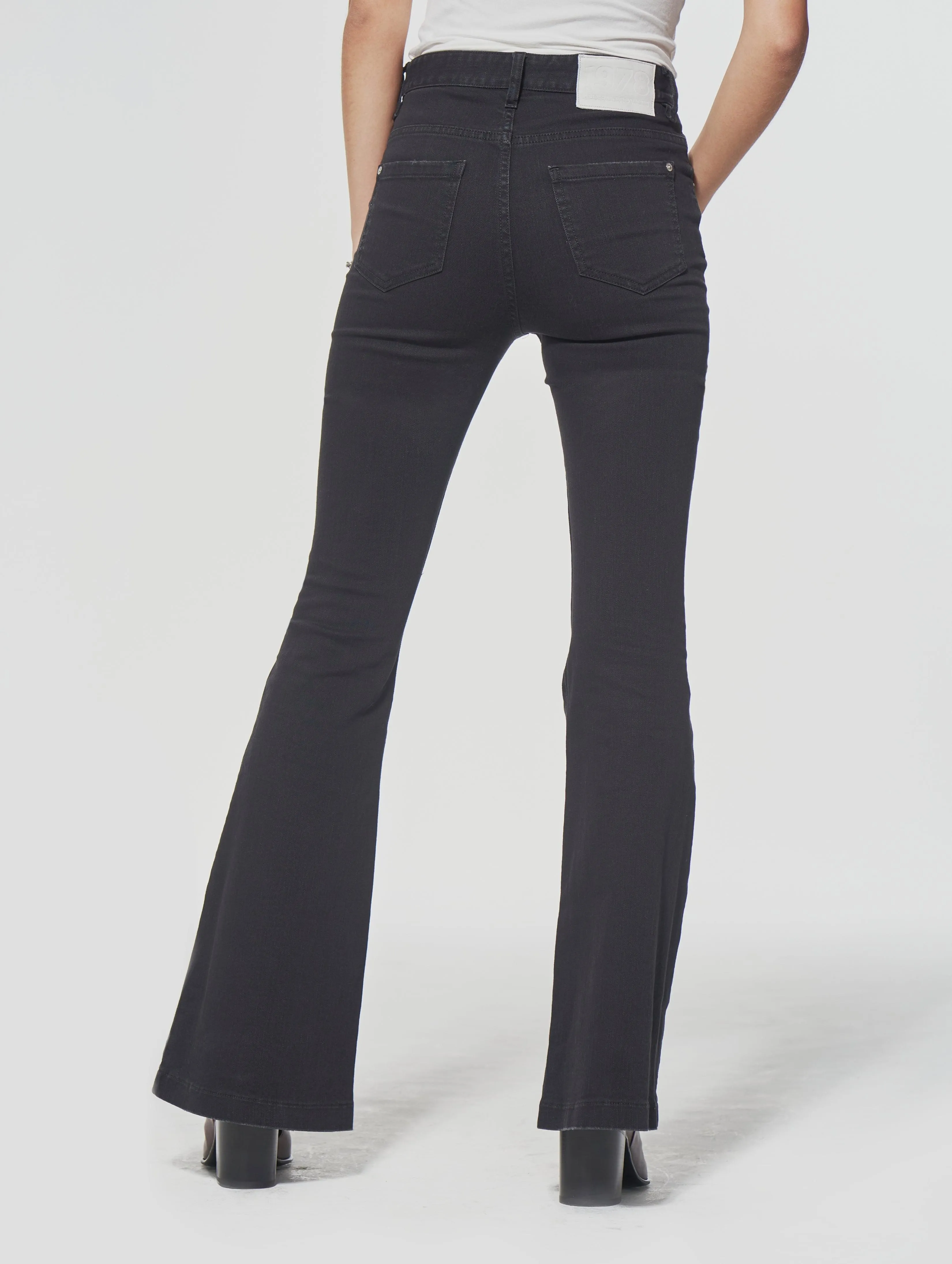 CAROLE BELL BOTTOM JEANS IN BLACK - Woman