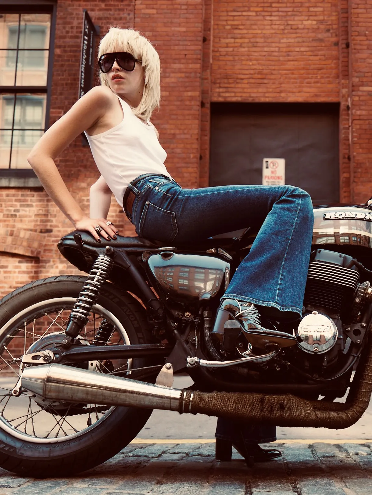 CAROLE BELL BOTTOM JEANS IN CLASSIC INDIGO - Woman