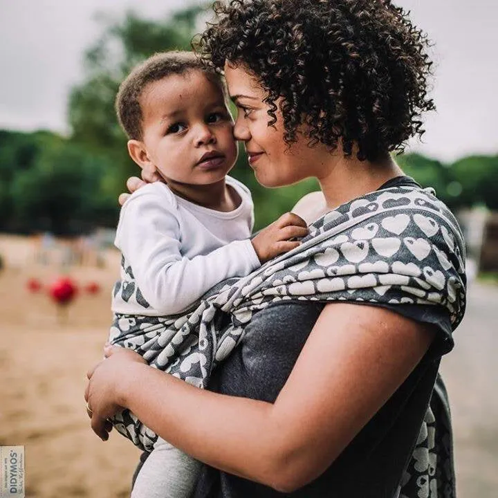 Didymos Hearts Monochrome byGraziela Woven Wrap