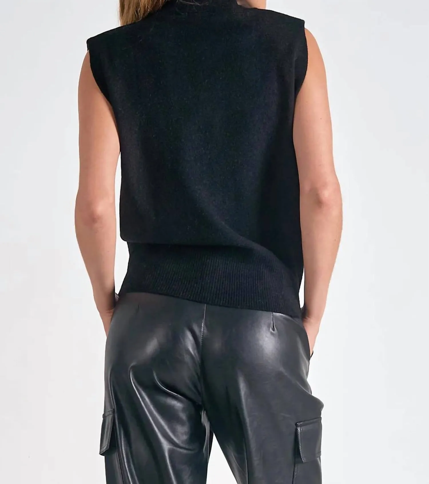 Elan - Sleeveless Sweater