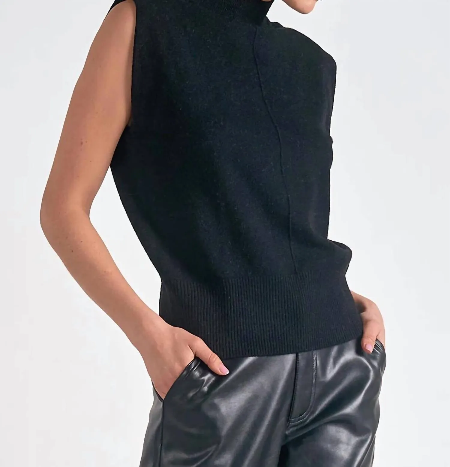 Elan - Sleeveless Sweater