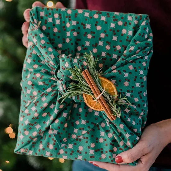Holiday Stars Fabric Gift Wrap Set