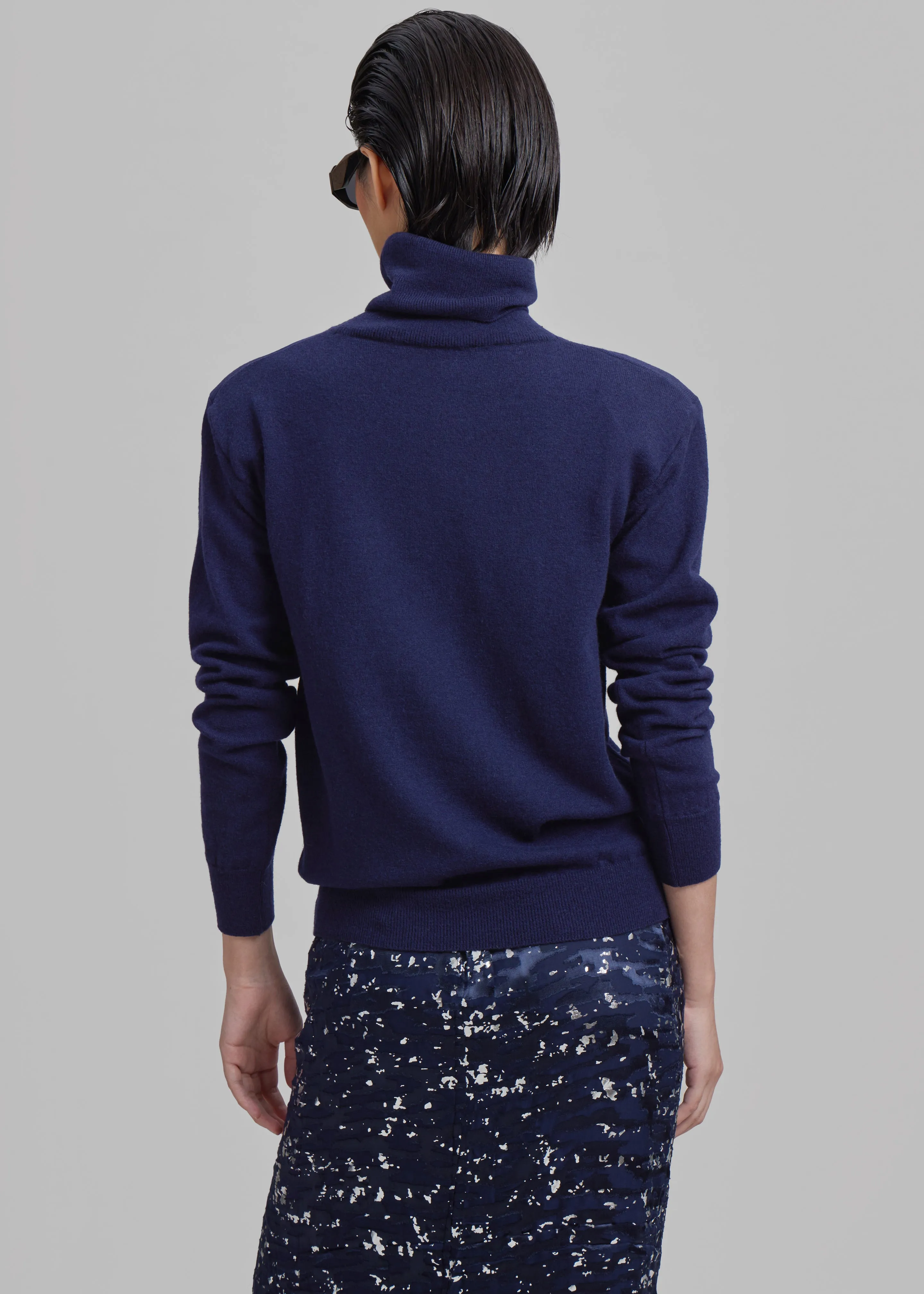 Ines Thin Padded Turtleneck - Navy