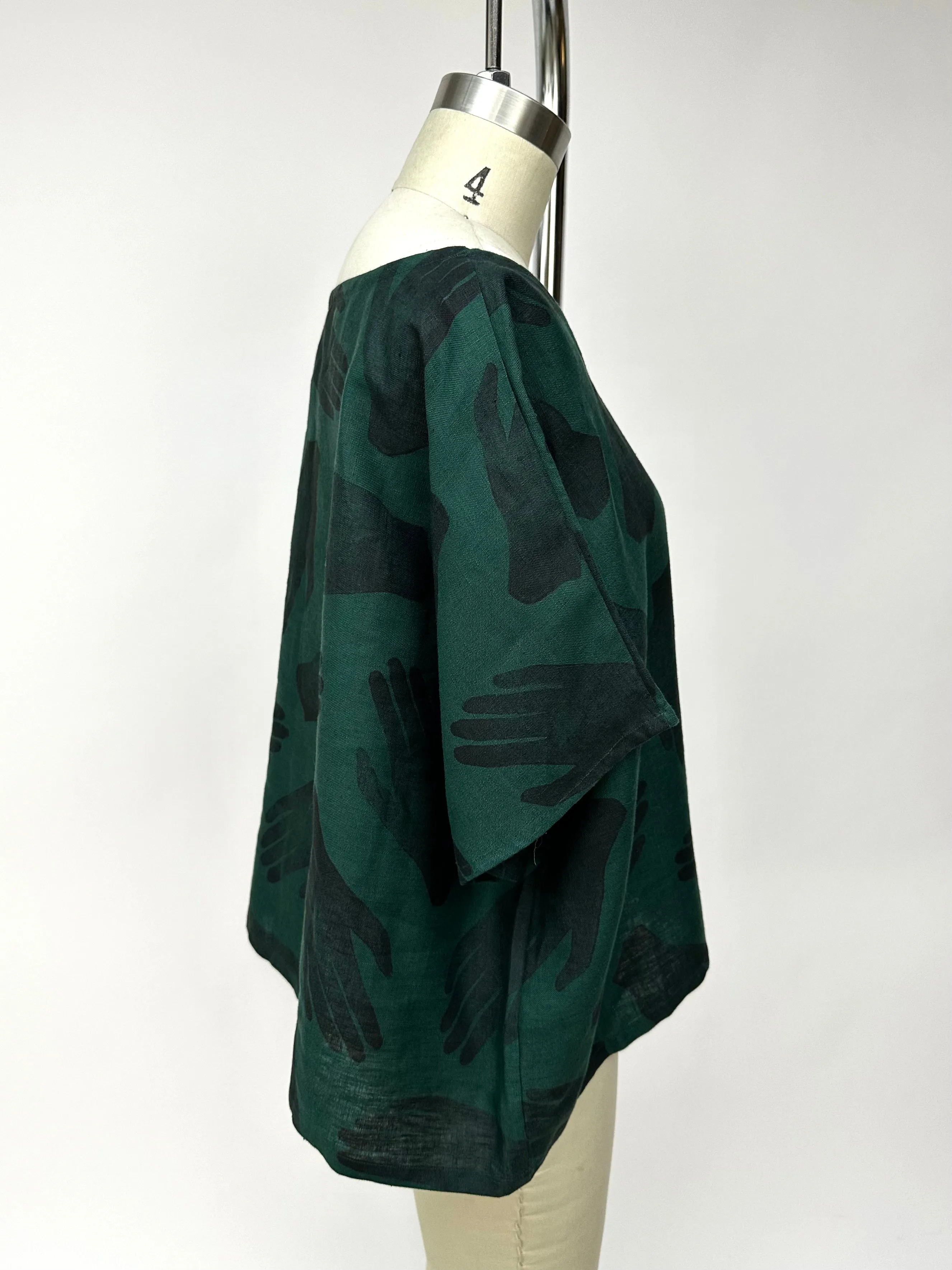 Maker & Mineral Linen Hands Top