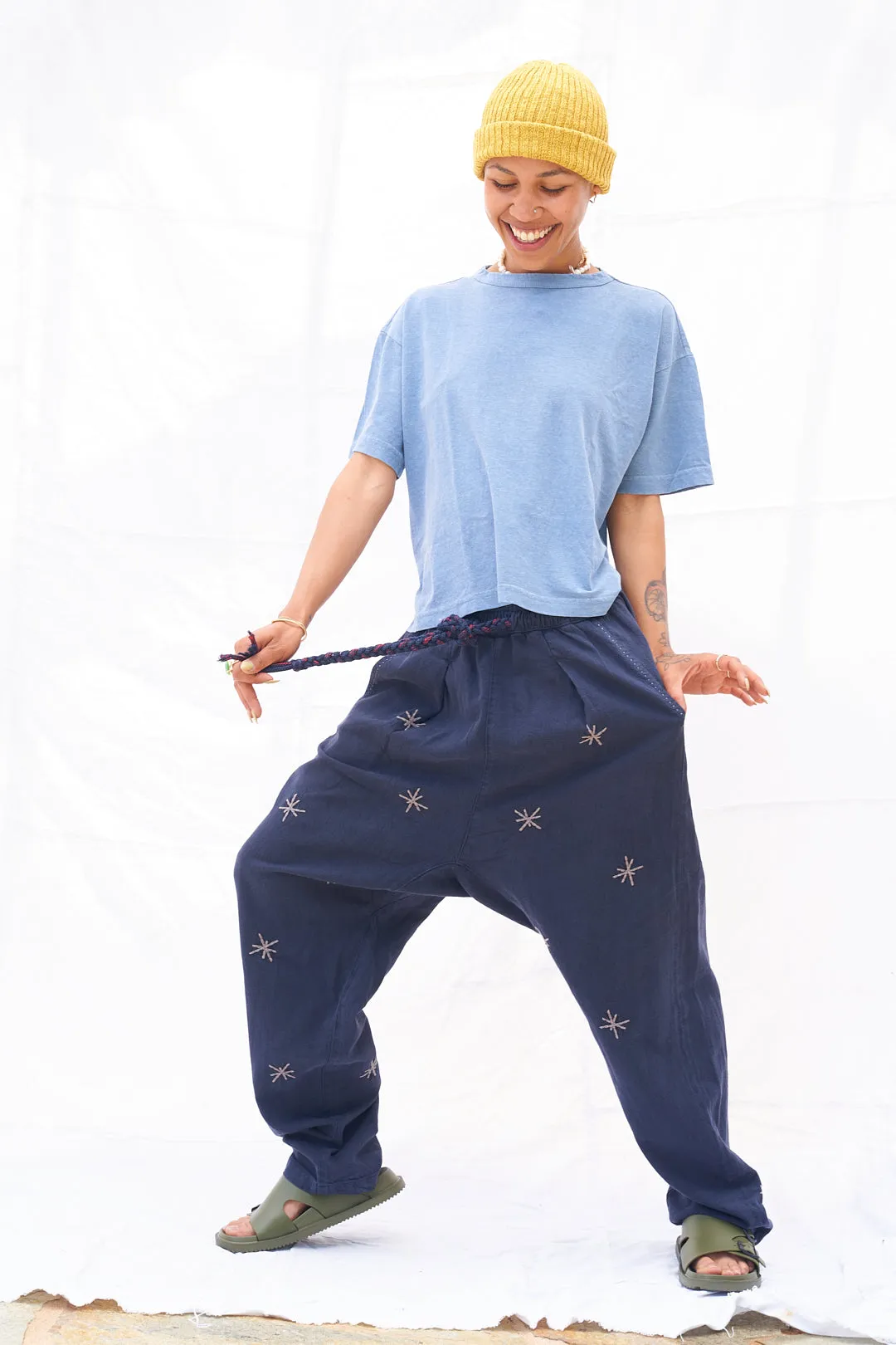 P61 Chino Hemp Organic Cotton Embroidery Stars Sulfur Black