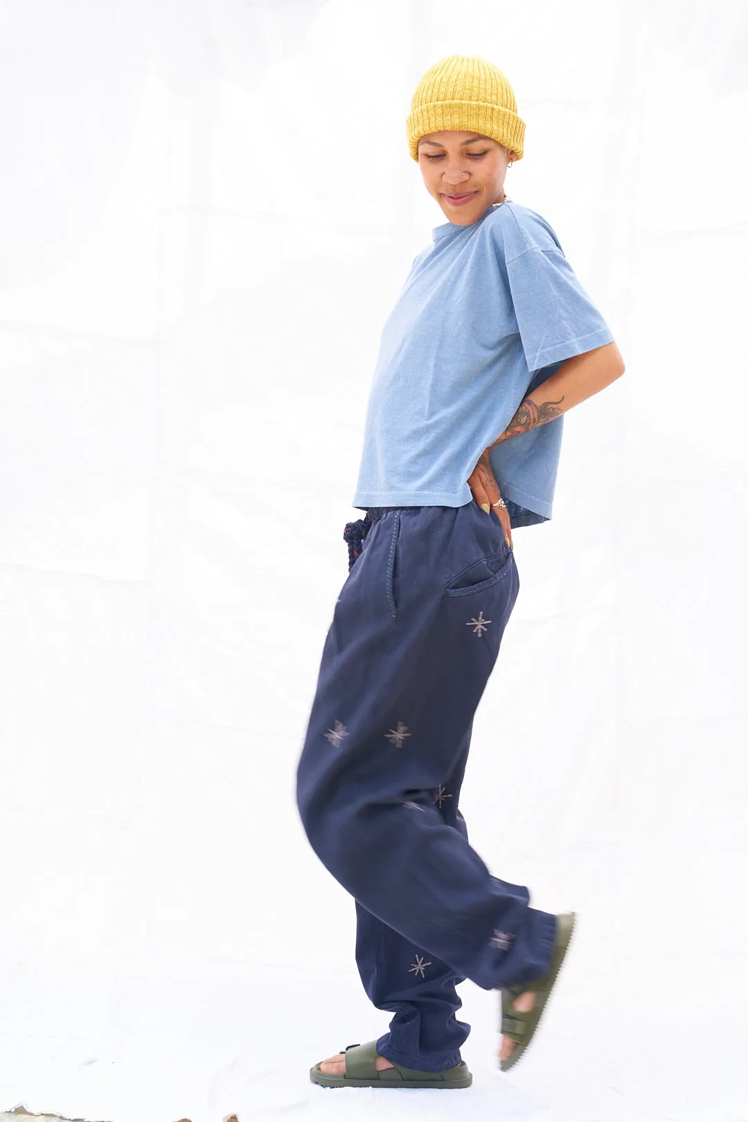 P61 Chino Hemp Organic Cotton Embroidery Stars Sulfur Black
