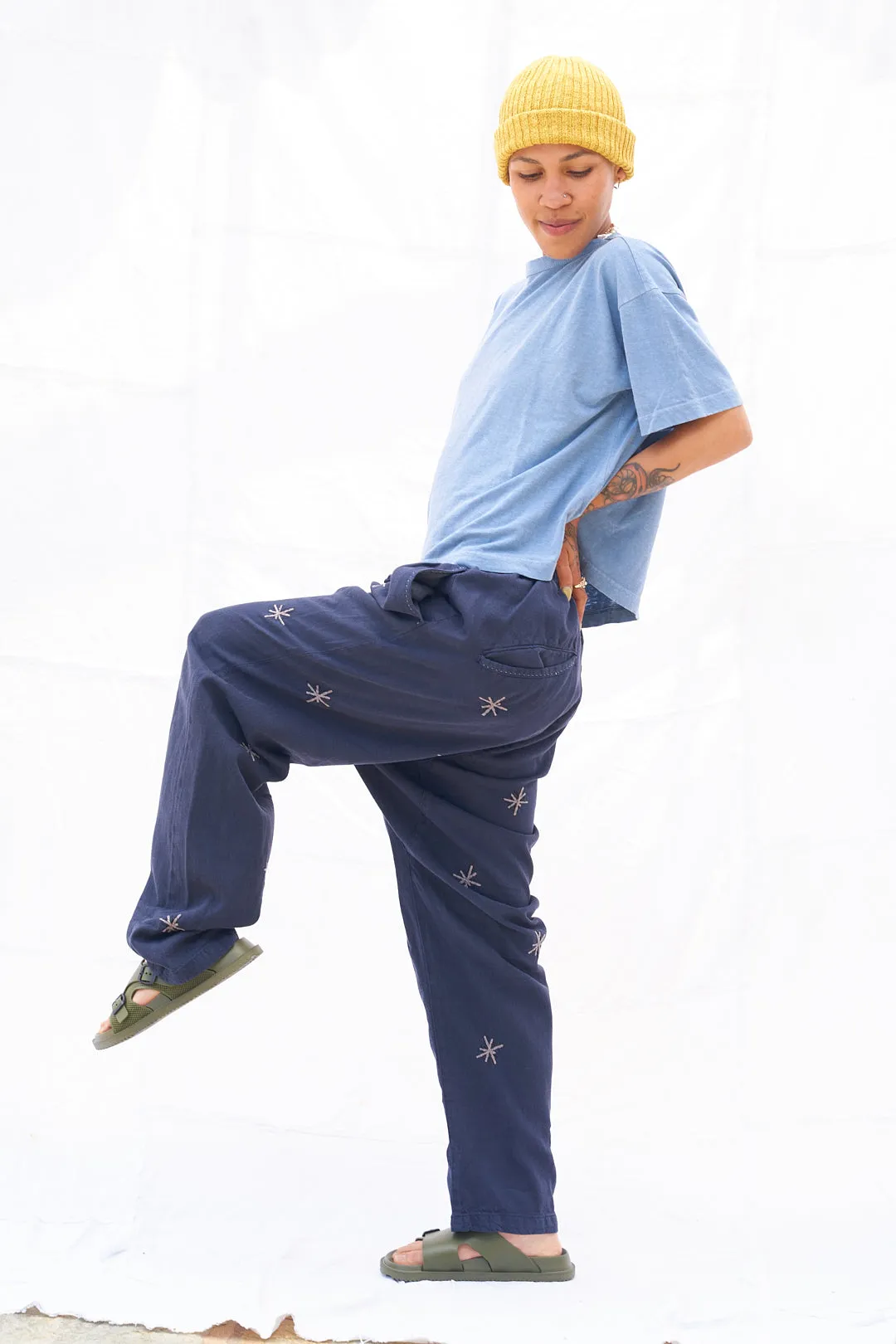 P61 Chino Hemp Organic Cotton Embroidery Stars Sulfur Black