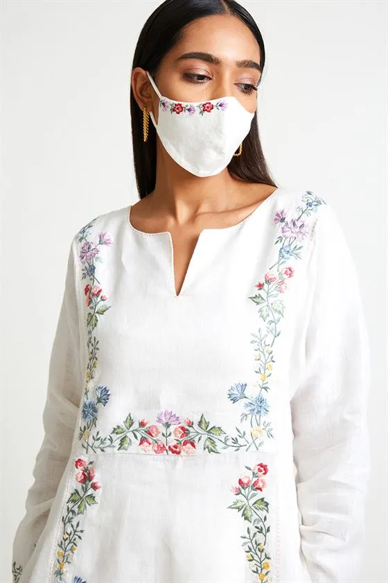 Payal Pratap   -   Rock Garden Alyssum Embroidered Kurta with Pant