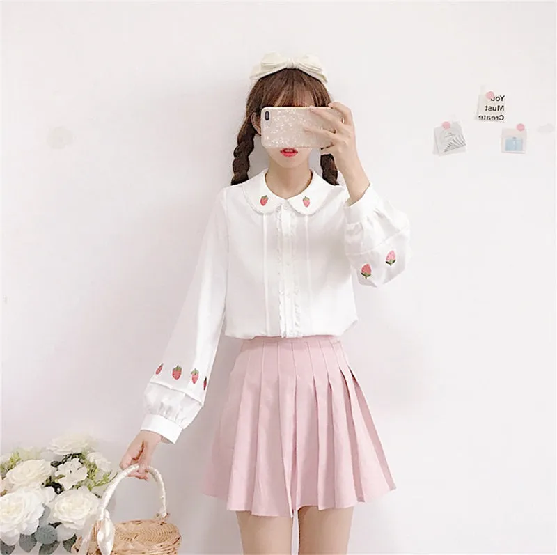"EMBROIDERED STRAWBERRY DOLL COLLAR LANTERN SLEEVE" SHIRT K111909