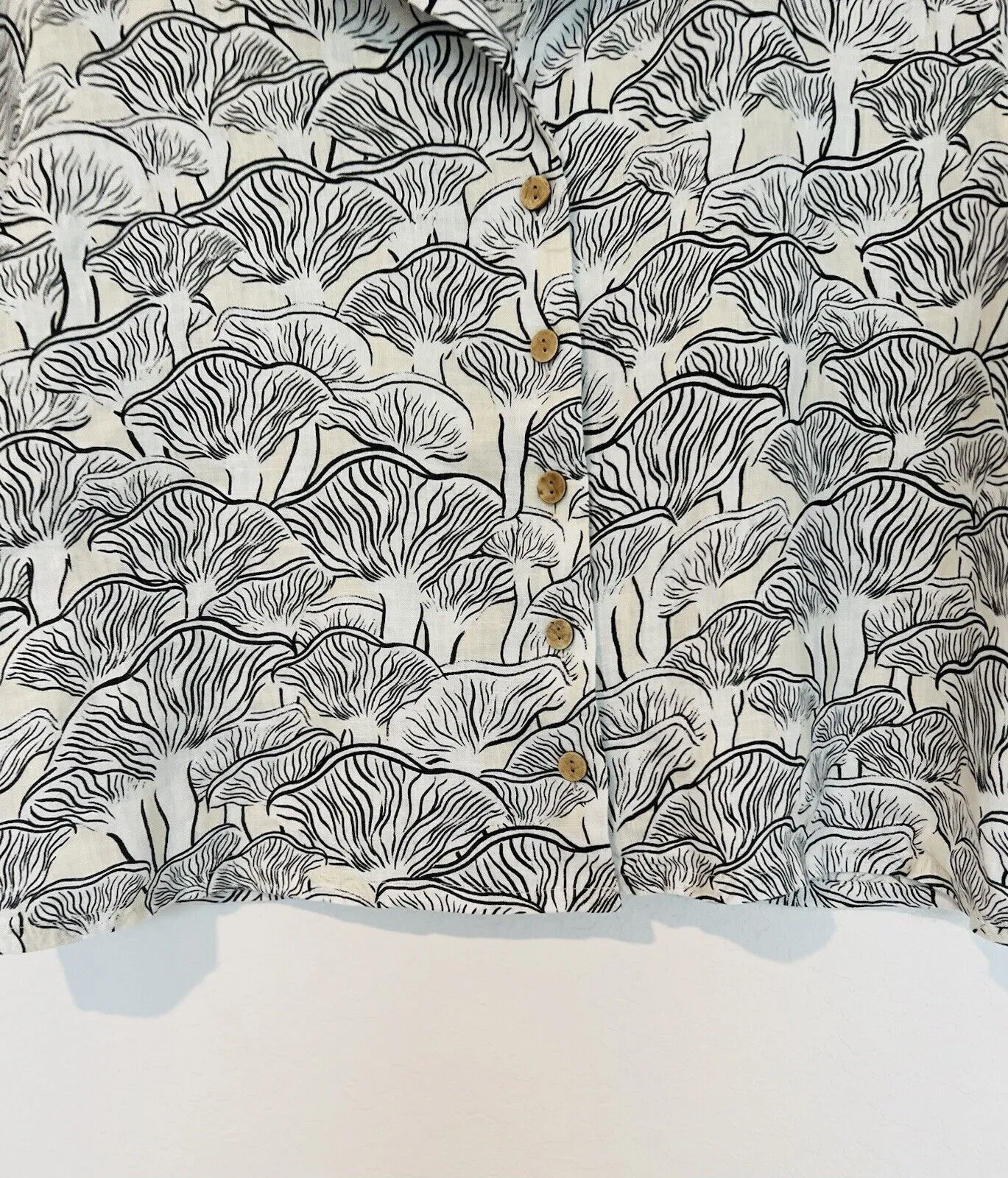 RACHEL ZOE Mushroom Print 100% Linen Botton Shirt Sz L Boxy Relaxed Cropped Boho