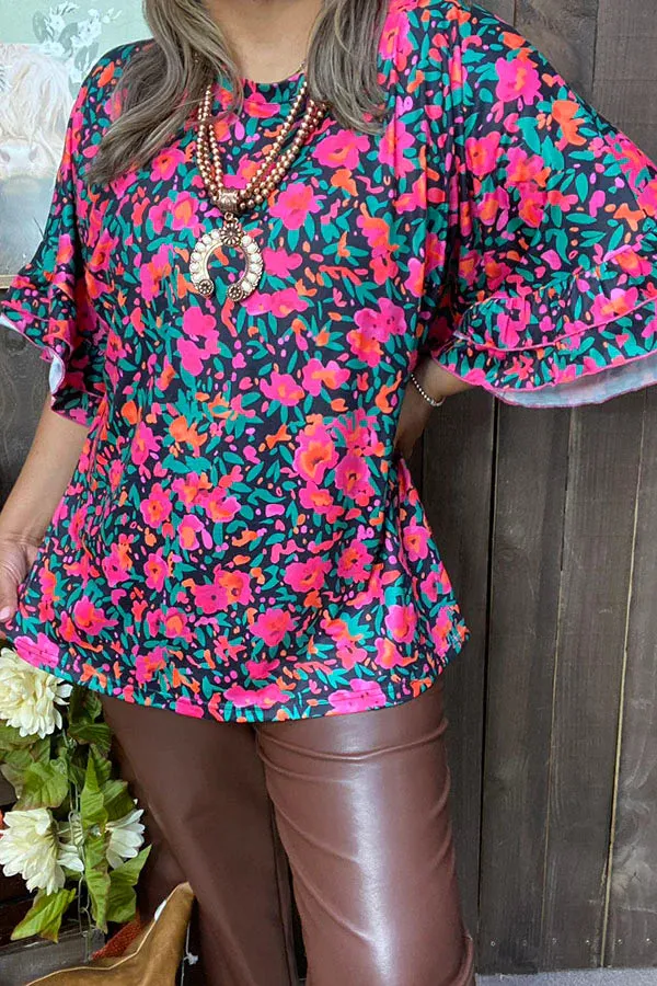 S, M, L : Pink abstract flower bell sleeve blouse