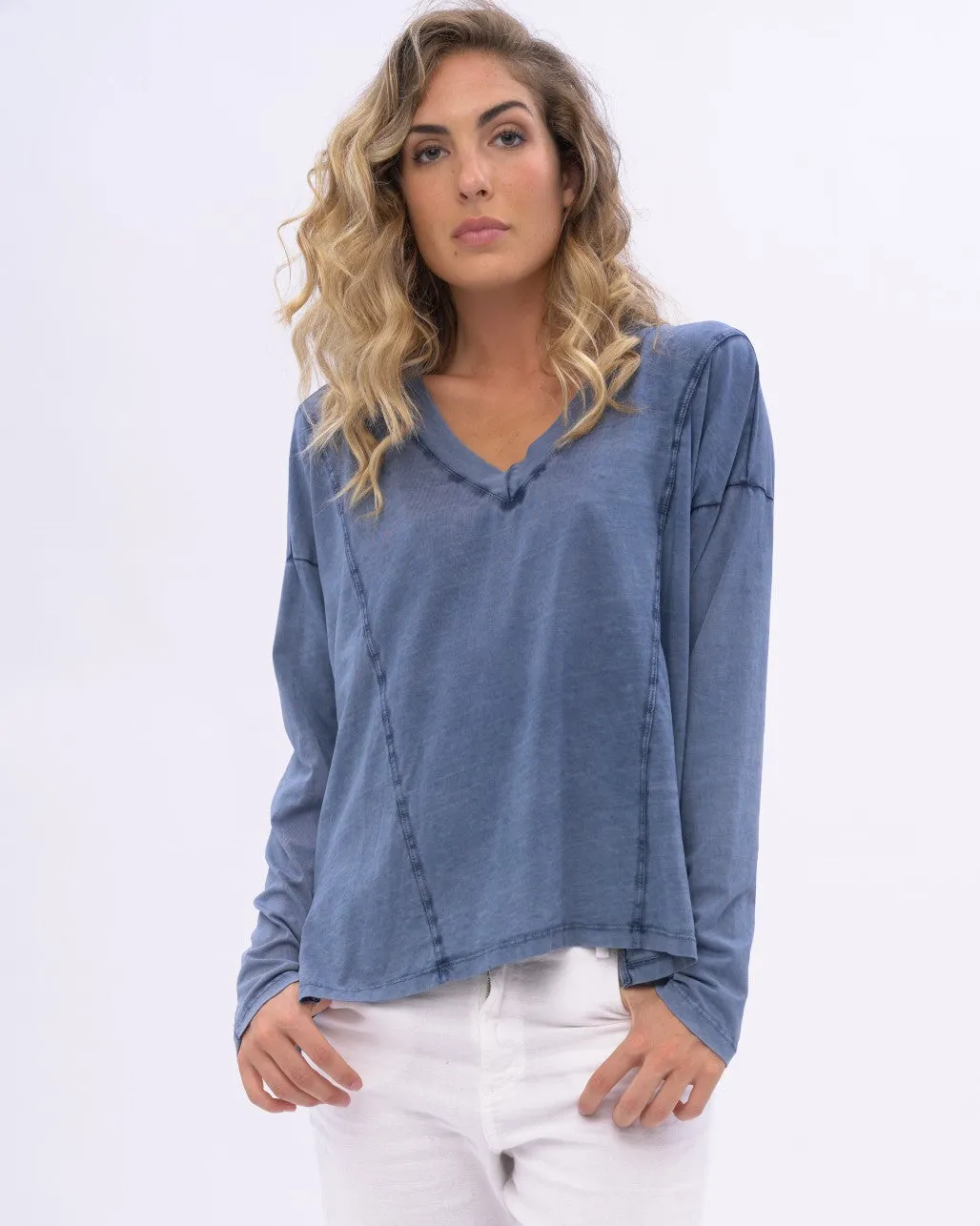 Stonewashed V-neck Organic Cotton Long Sleeve