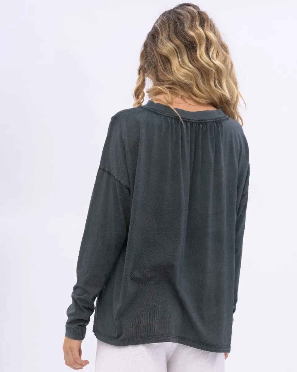 Stonewashed V-neck Organic Cotton Long Sleeve