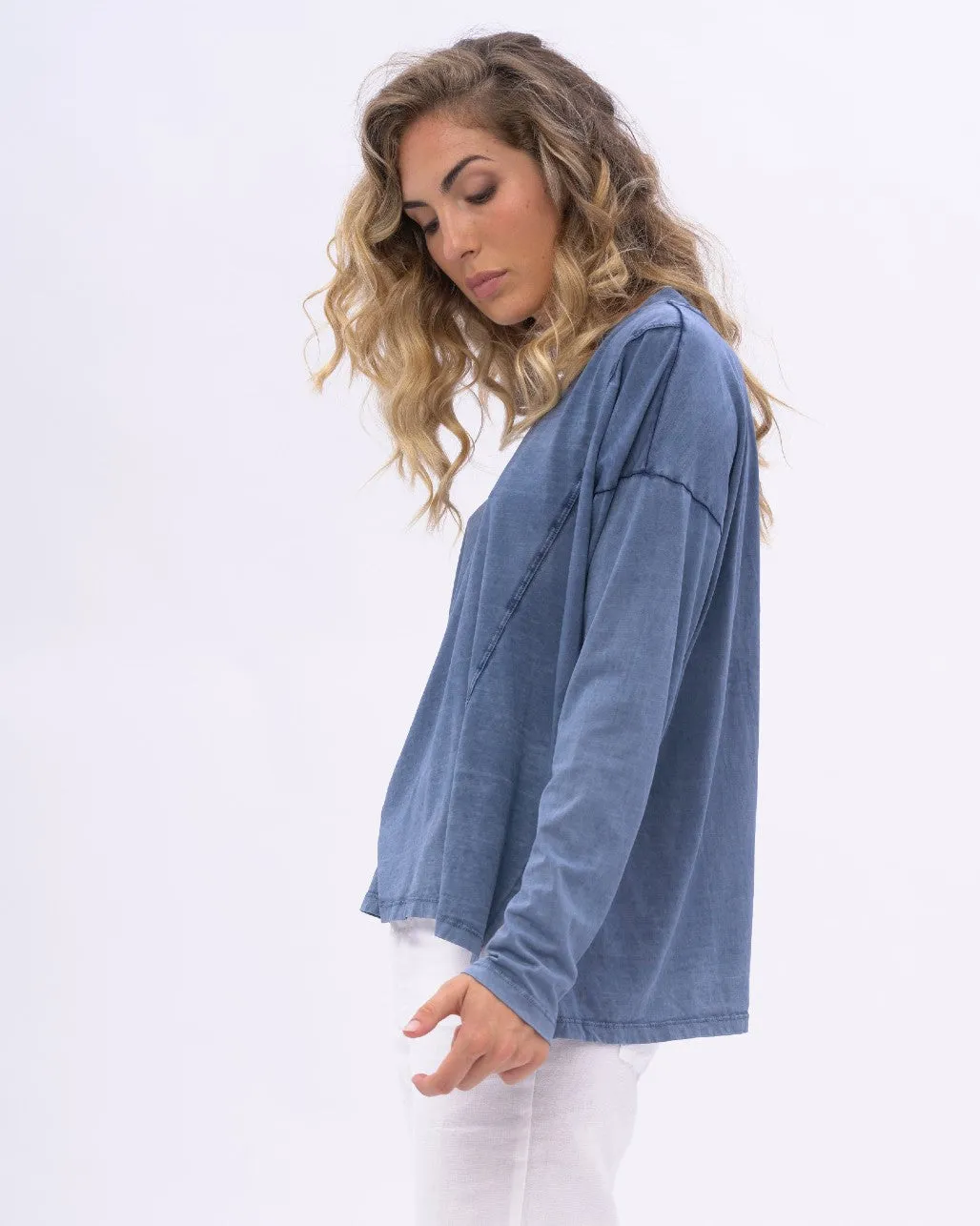 Stonewashed V-neck Organic Cotton Long Sleeve