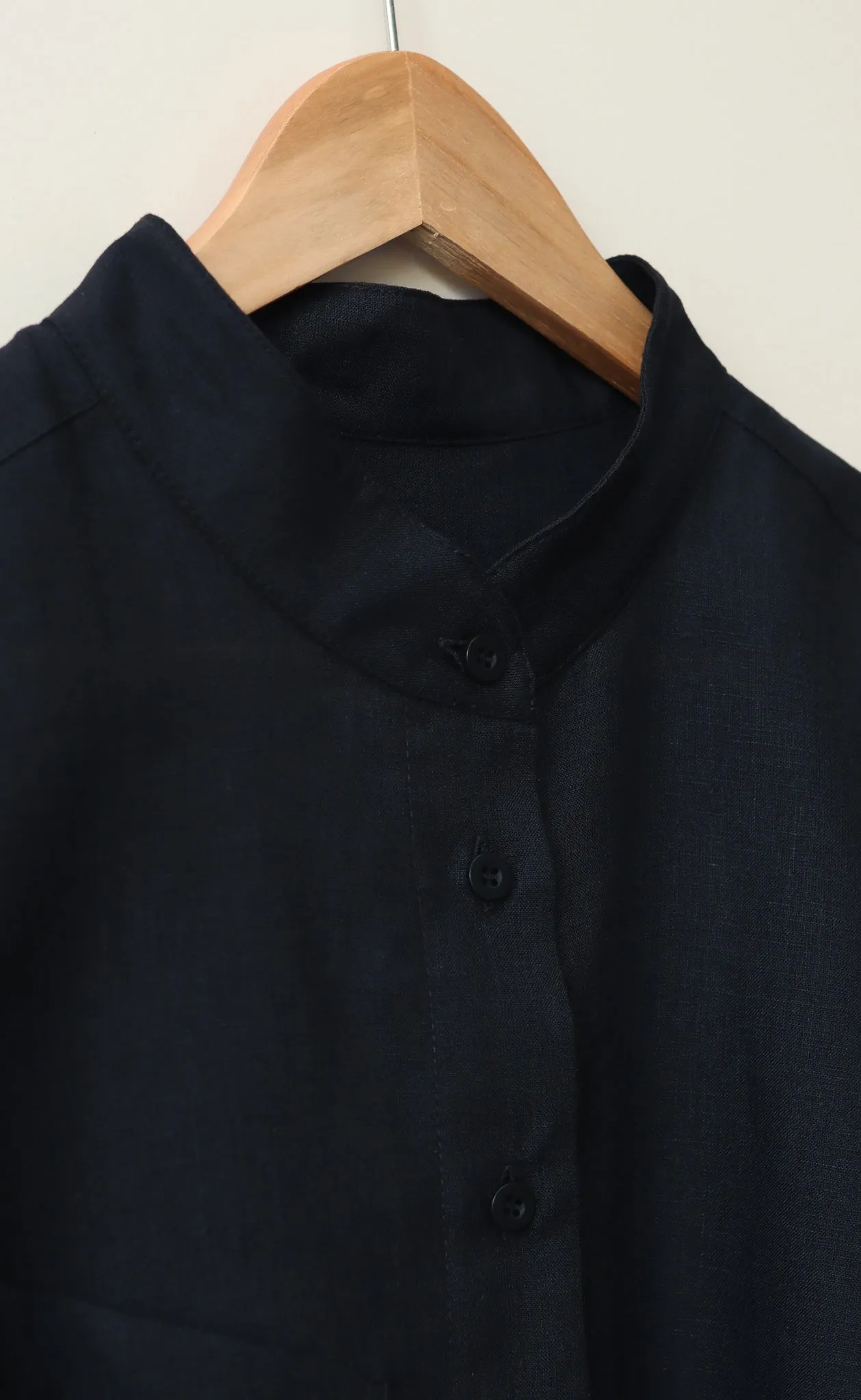 The Friend - Wayward Fit Tunic - Black 100% Linen
