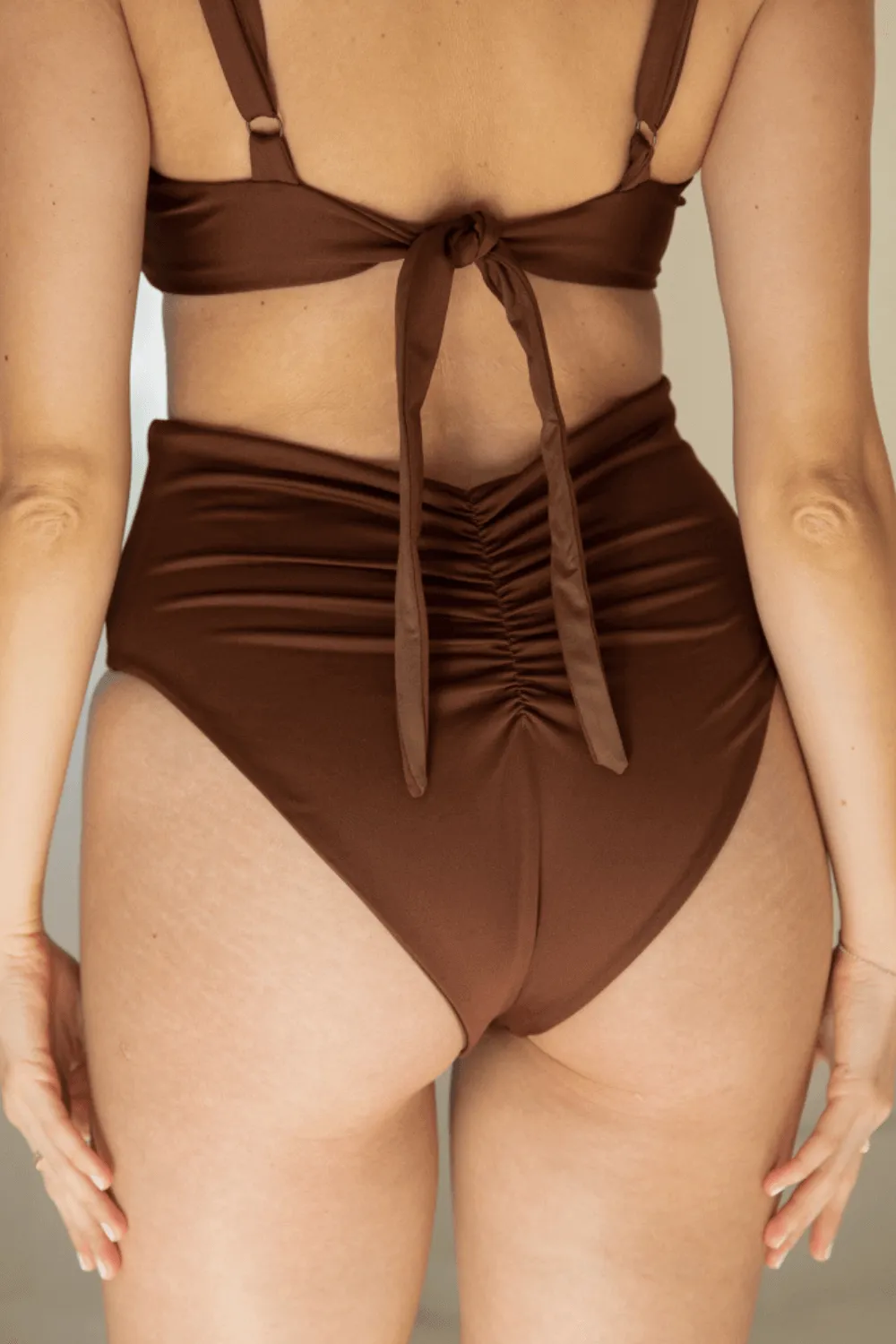 The High-Waisted Scrunch Bottoms - Espresso