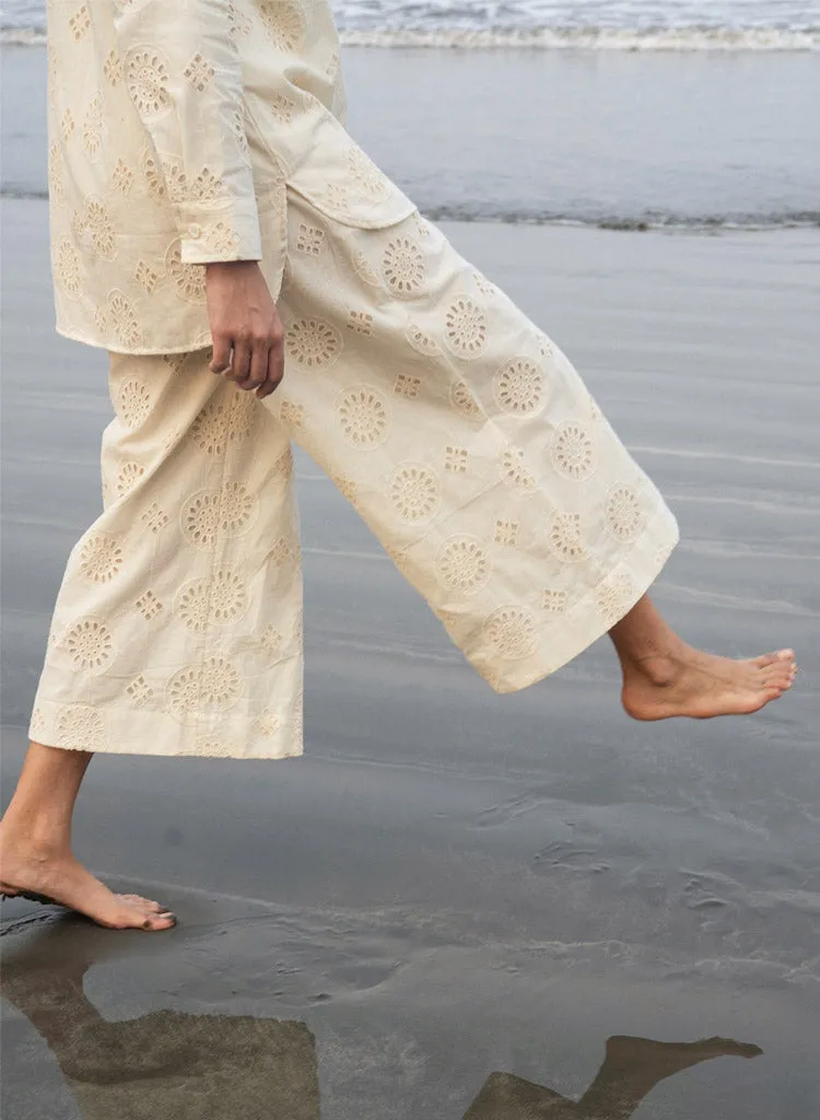 Tori Embroidered Set