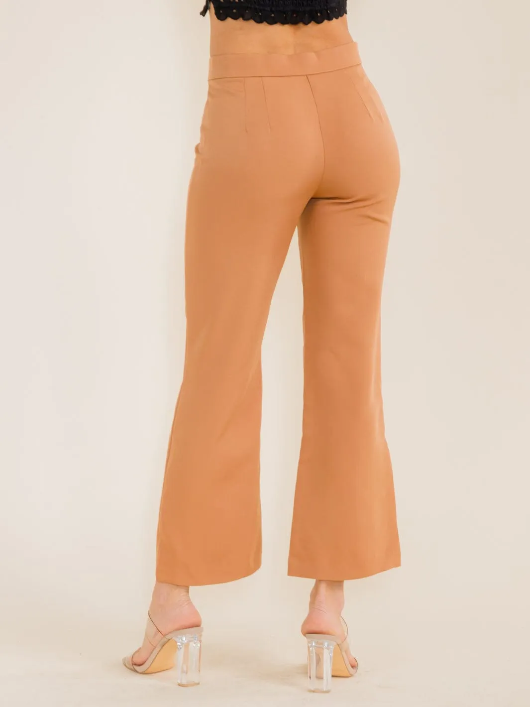 WOMEN'S BUTTON CLOSURE BELL LEG PANTS