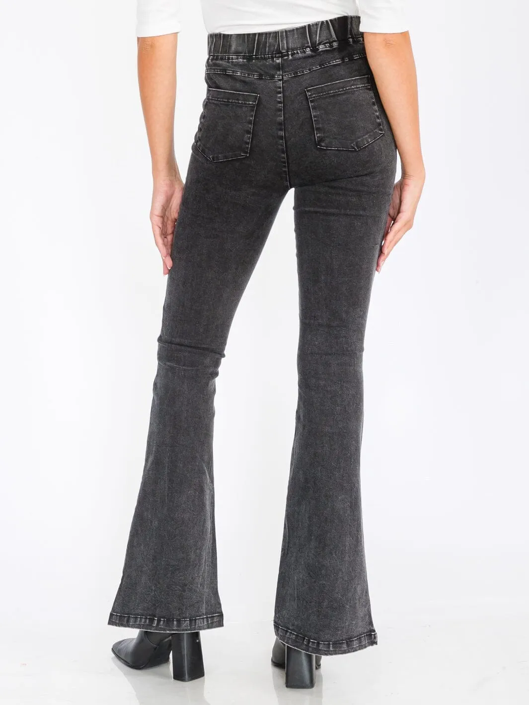 WOMEN'S ELASTIC WAIST BACK POCKETS BELL BOTTOM WASHED PANTS
