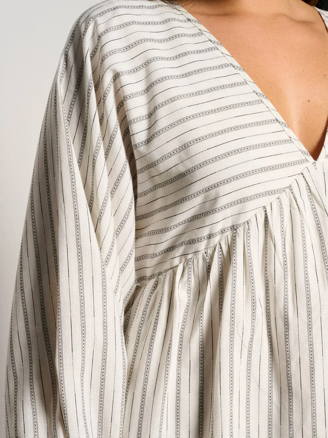 WOMEN'S LONG SLEEVE V-NECK STRIPES TUNIC MINI DRESS