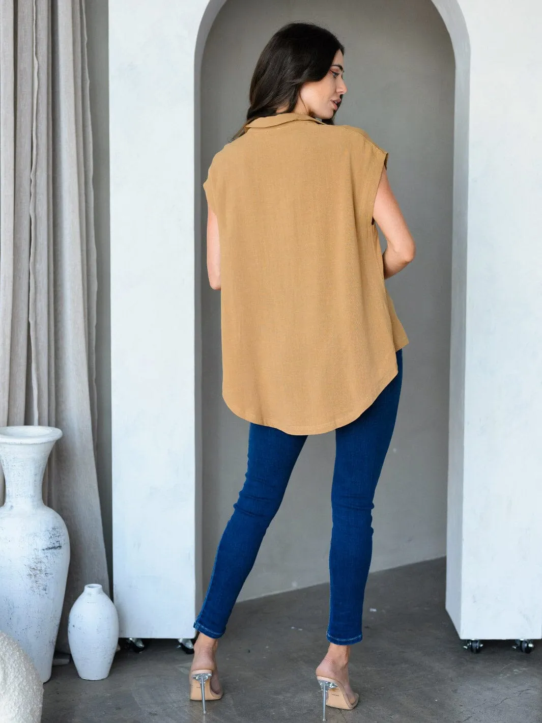 WOMEN'S SHORT SLEEVE BUTTON UP LOOSE FIT TOP