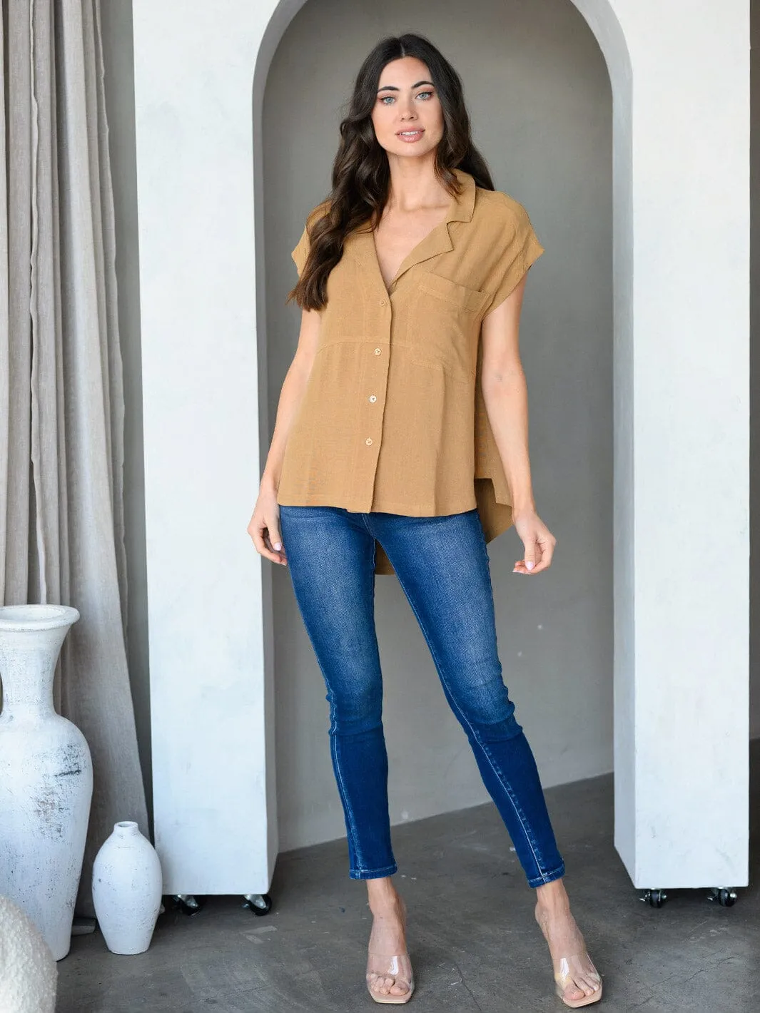 WOMEN'S SHORT SLEEVE BUTTON UP LOOSE FIT TOP
