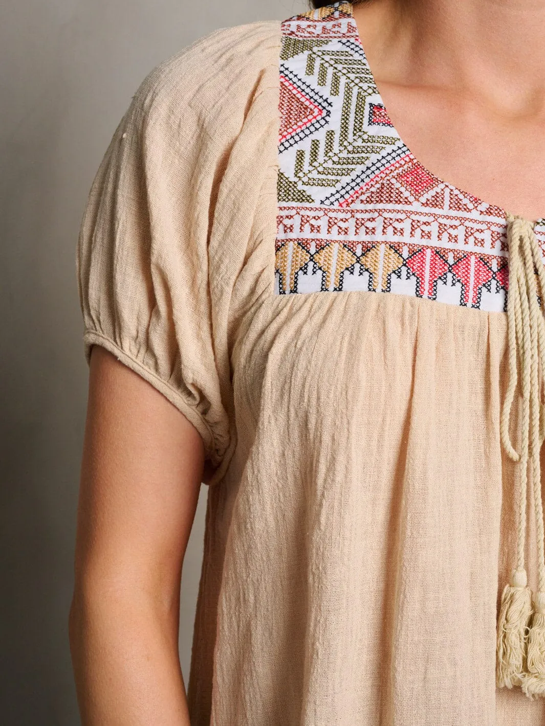 WOMEN'S SHORT SLEEVE EMBROIDERY TUNIC BLOUSE TOP