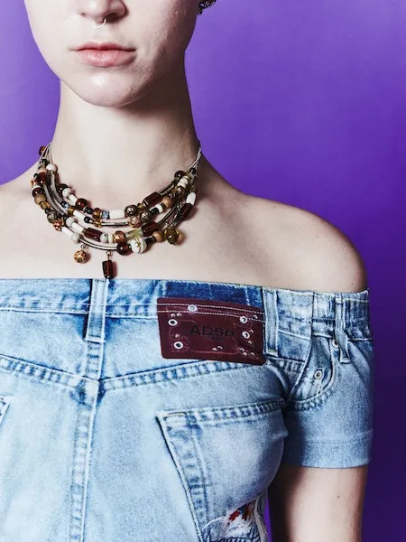 Zelda Off-Shoulder Denim Printed Tee | Denim Blue